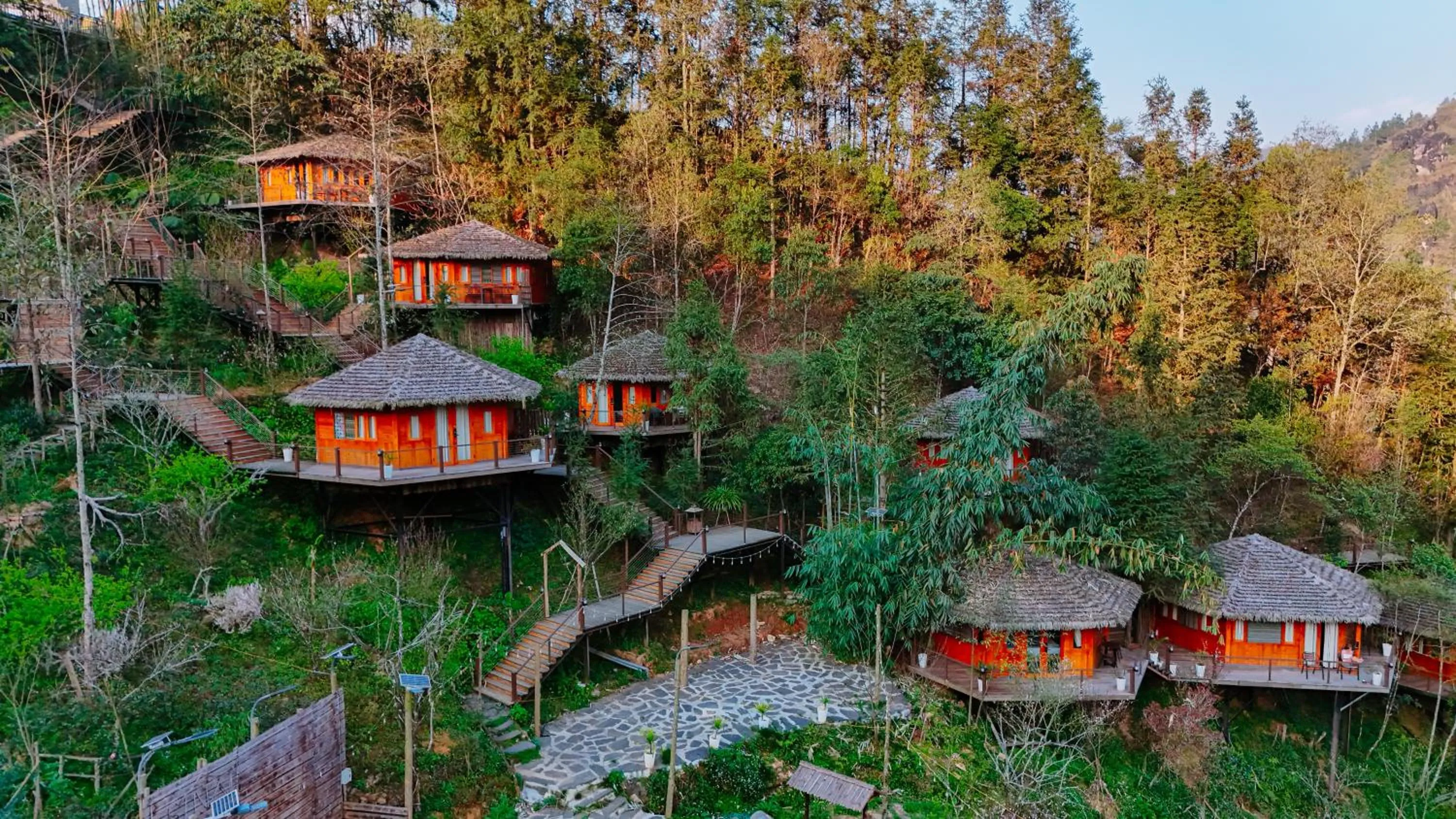 Sinai Bungalow & Hotel SaPa