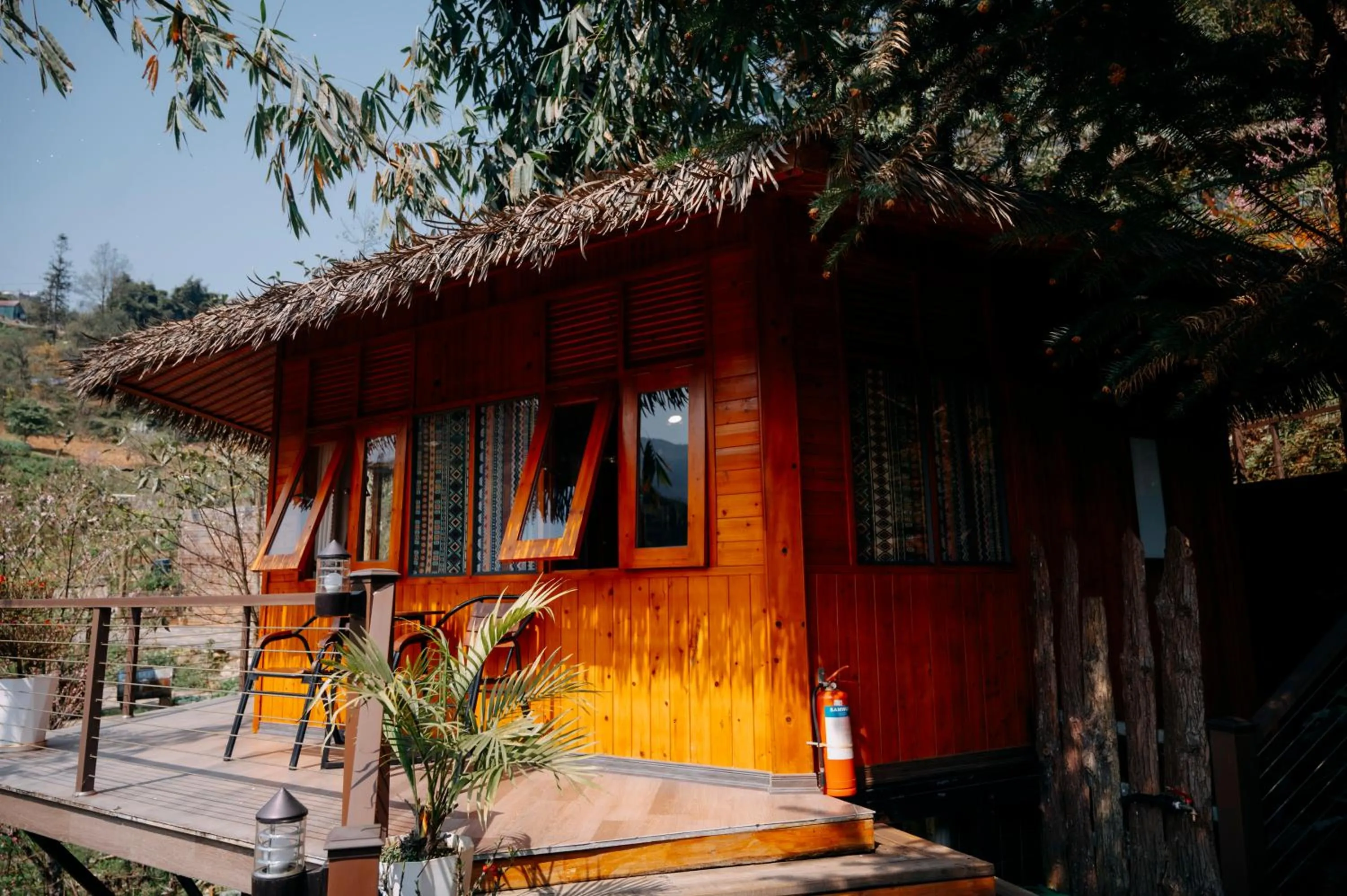 Sinai Bungalow & Hotel SaPa