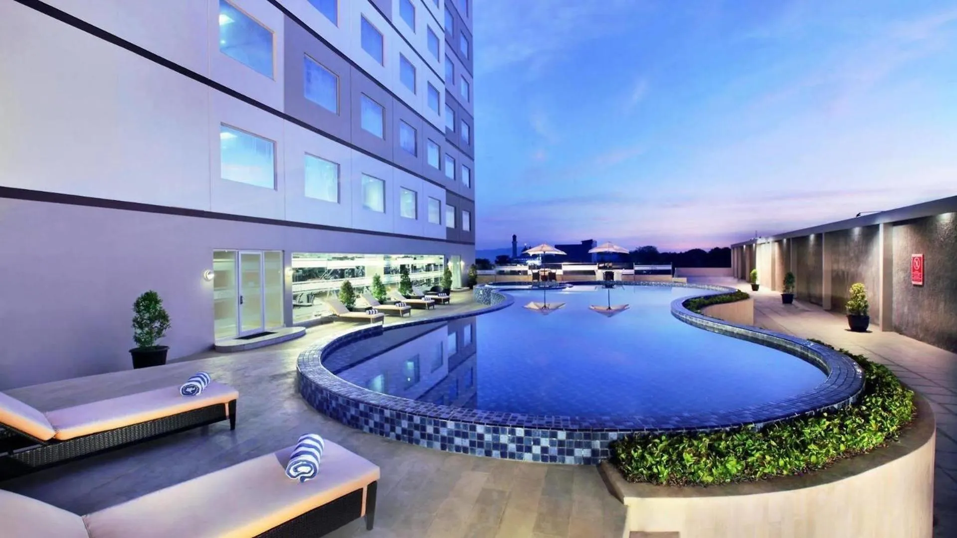 Swimming pool in Aston Kupang Hotel & Convention Center