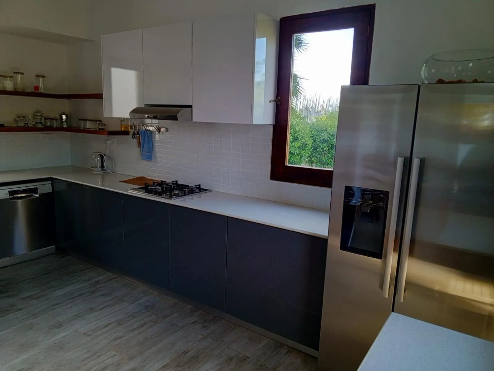 Kitchen or kitchenette in Sonrisa Villas