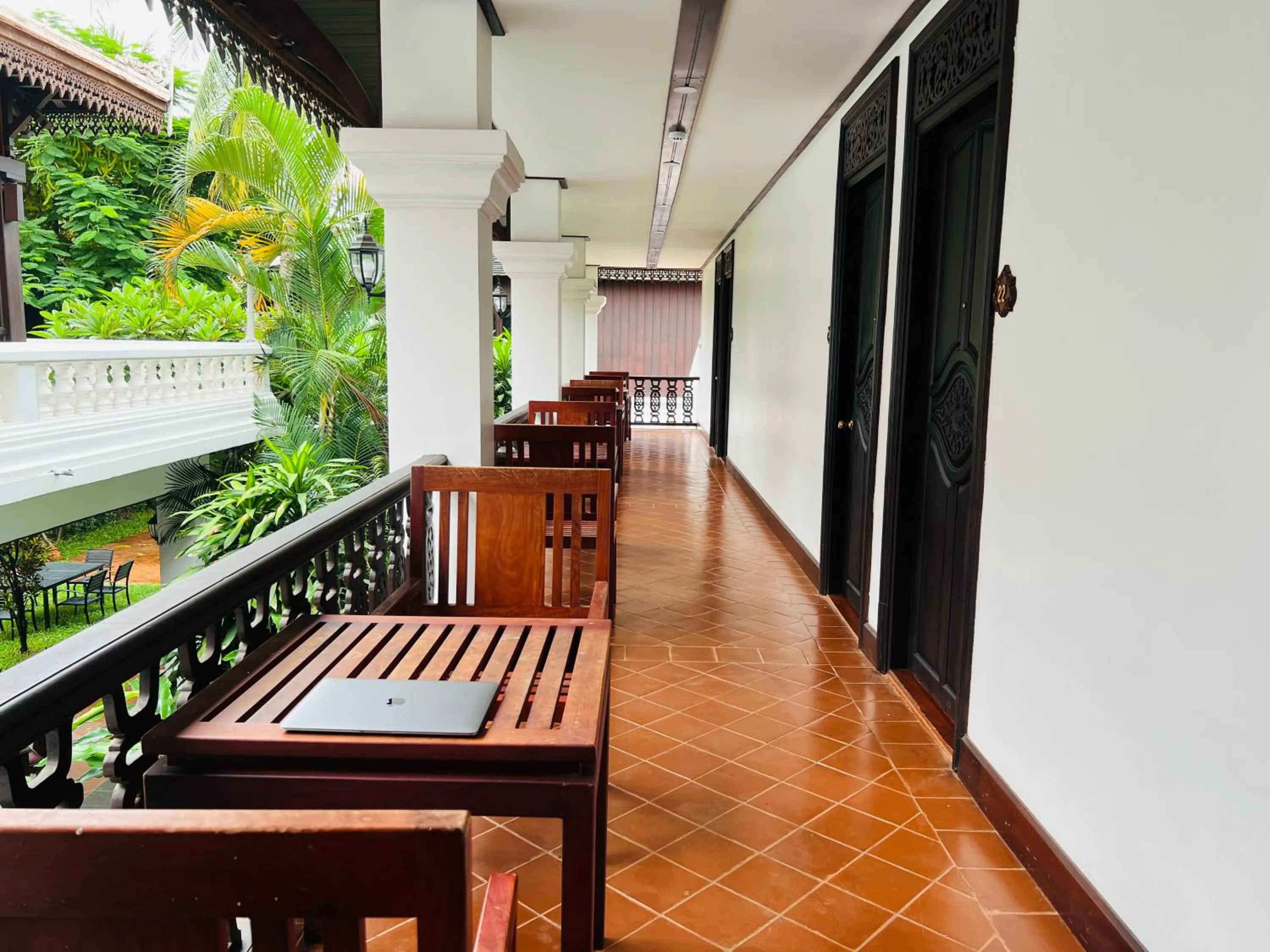 Balcony/Terrace in Meuangluang Hotel