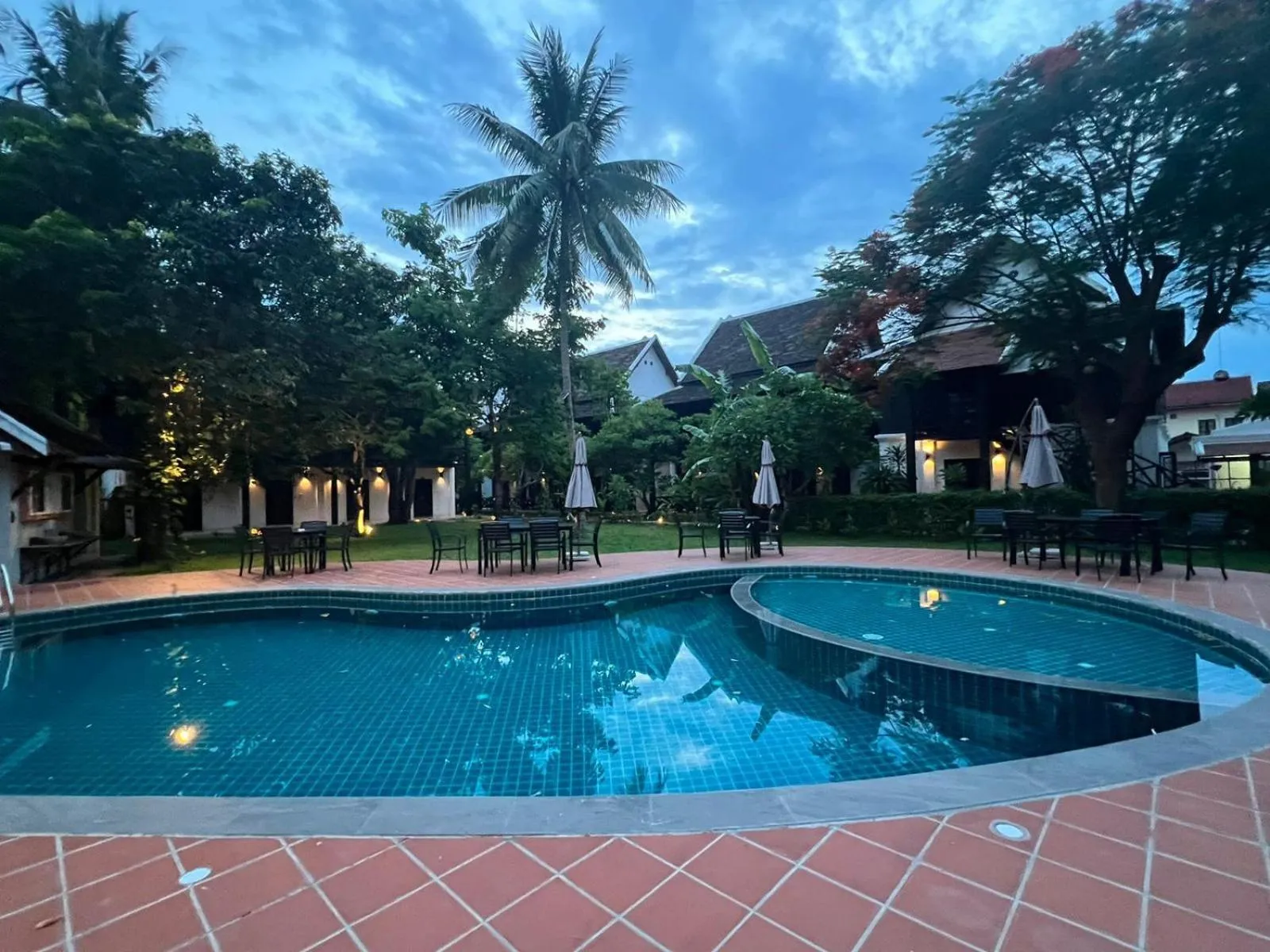 Billiard in Meuangluang Hotel