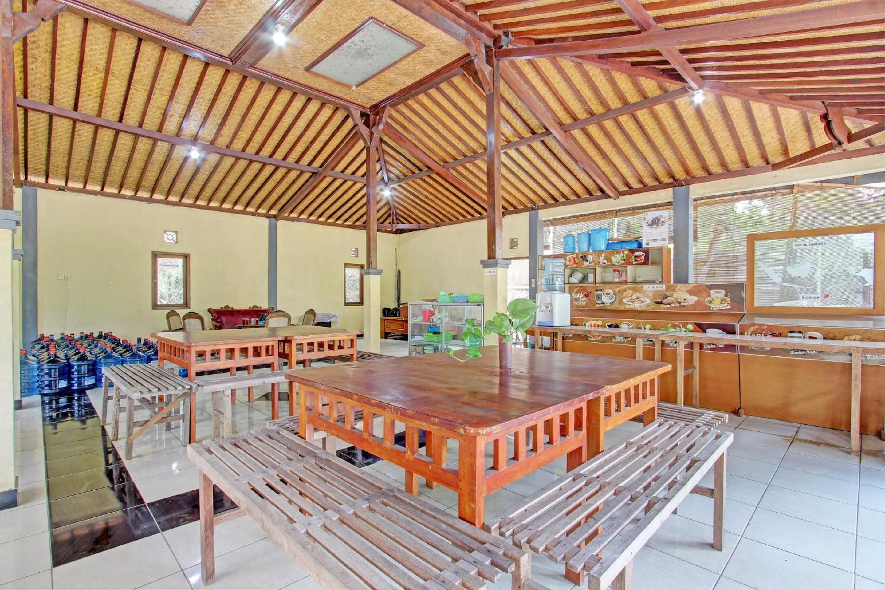 Lobby or reception in Hotel O Mtc Bunk Bed