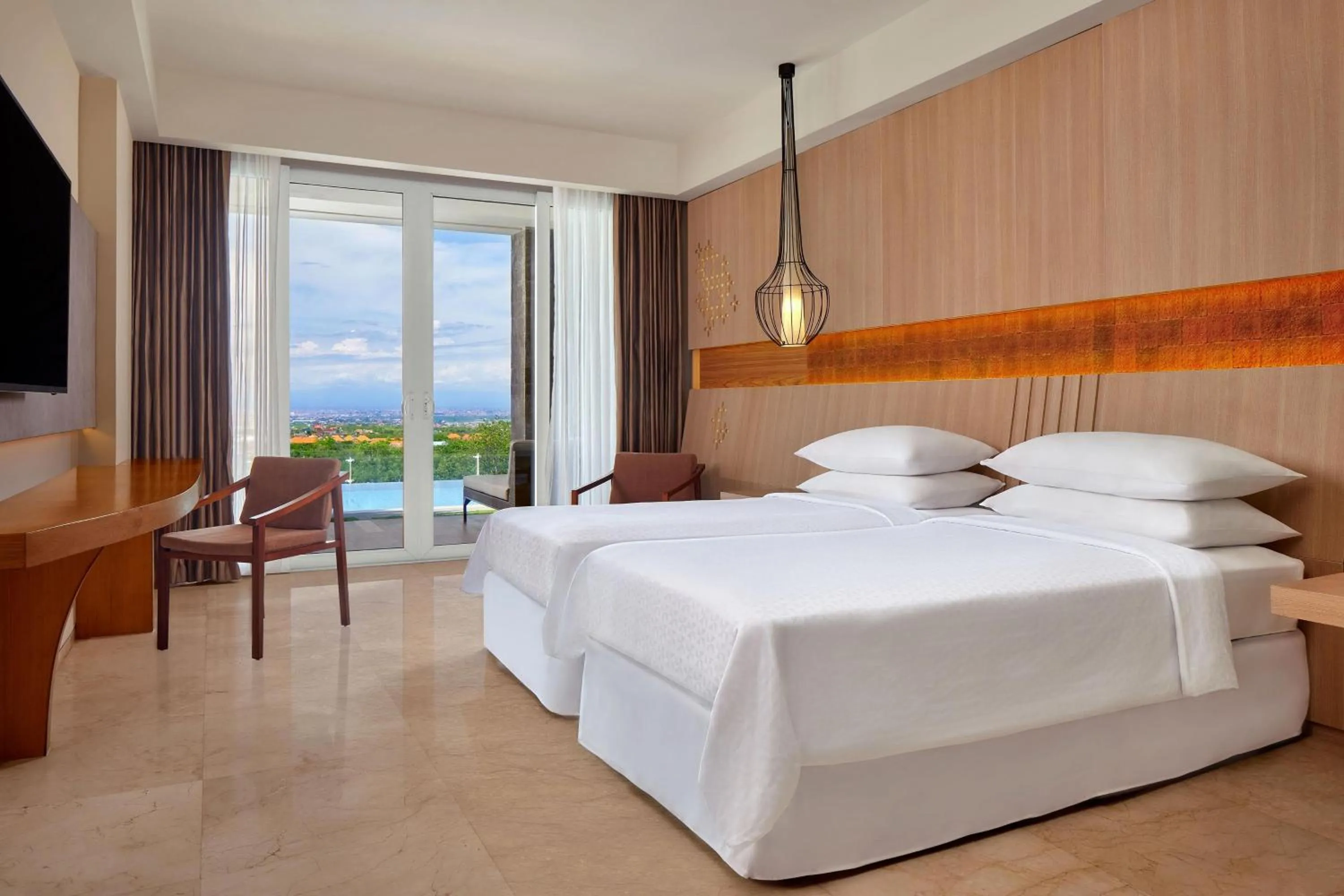 Photo of the whole room, Bed in Four Points by Sheraton Bali, Ungasan