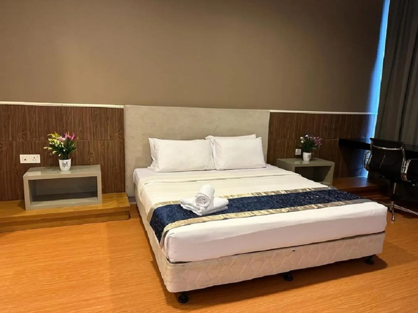 Bed in The Platinum KLCC Luxury Suite