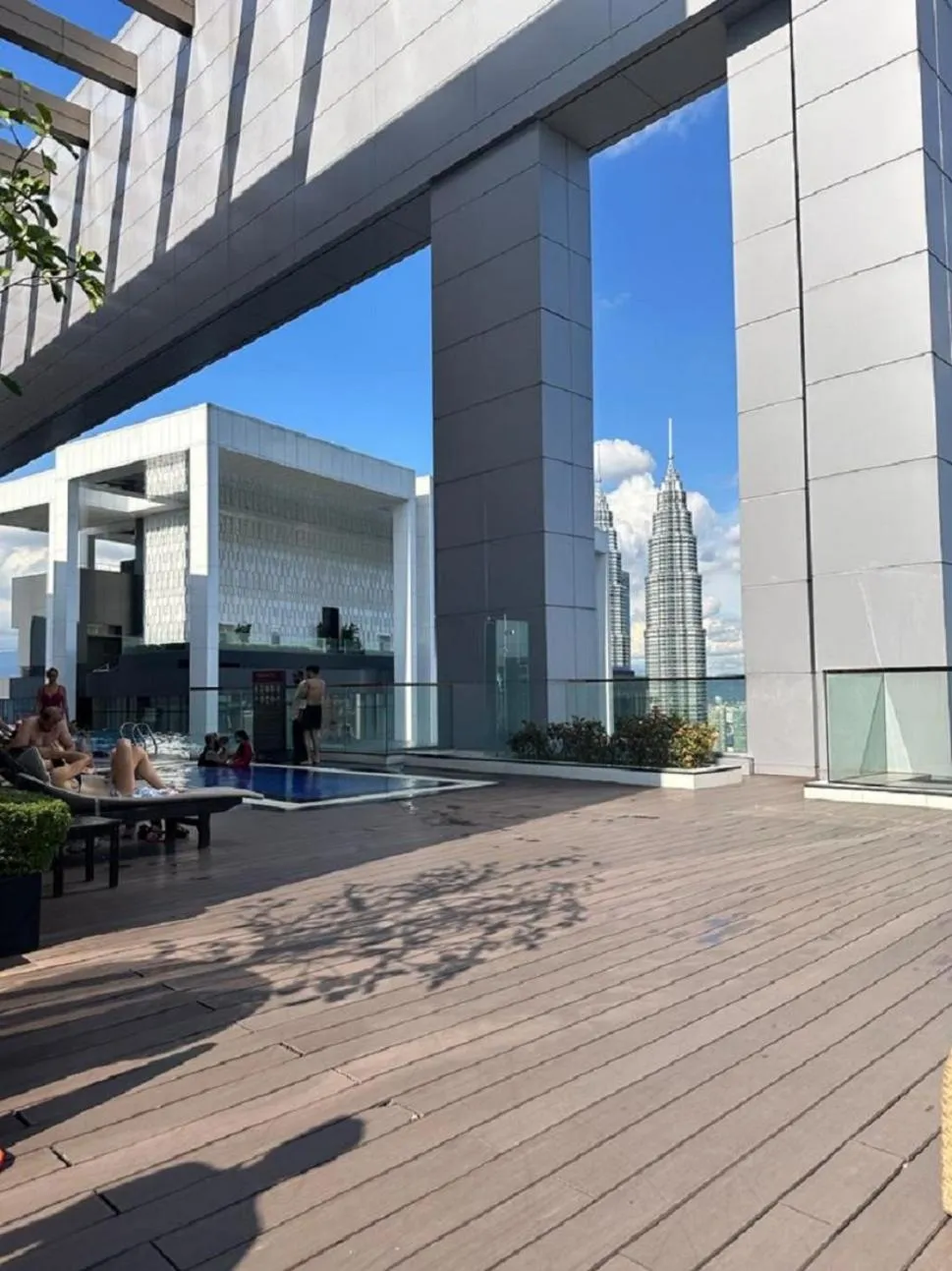 Day in The Platinum KLCC Luxury Suite