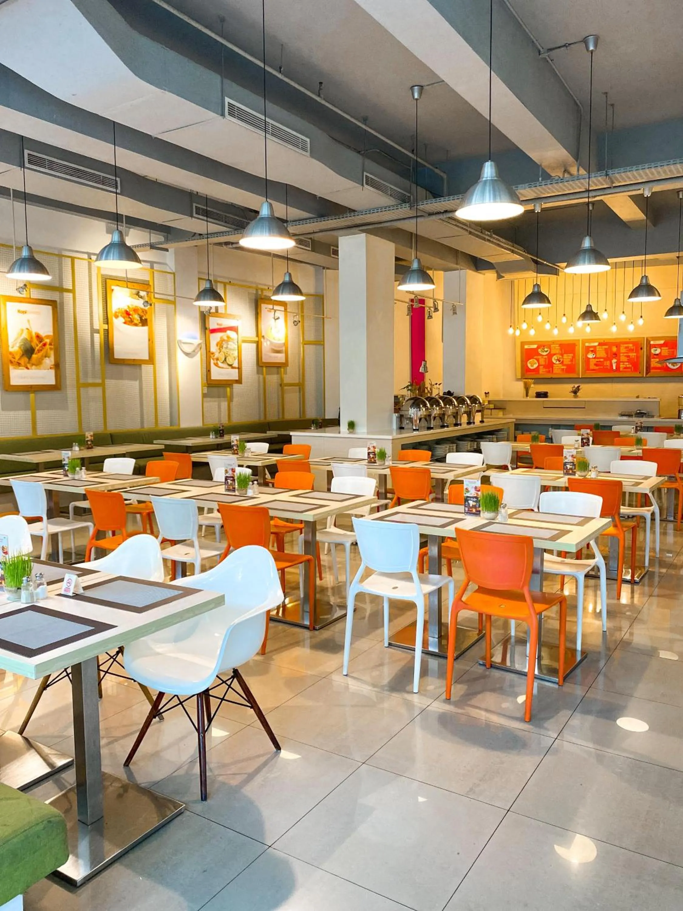 Restaurant/places to eat in Zuri Express Mangga Dua