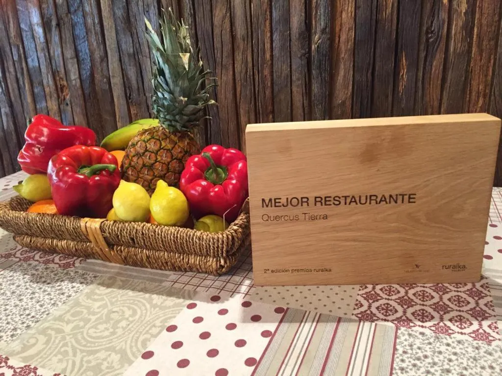 Restaurant/places to eat in Hotel Rural Quercus Tierra
