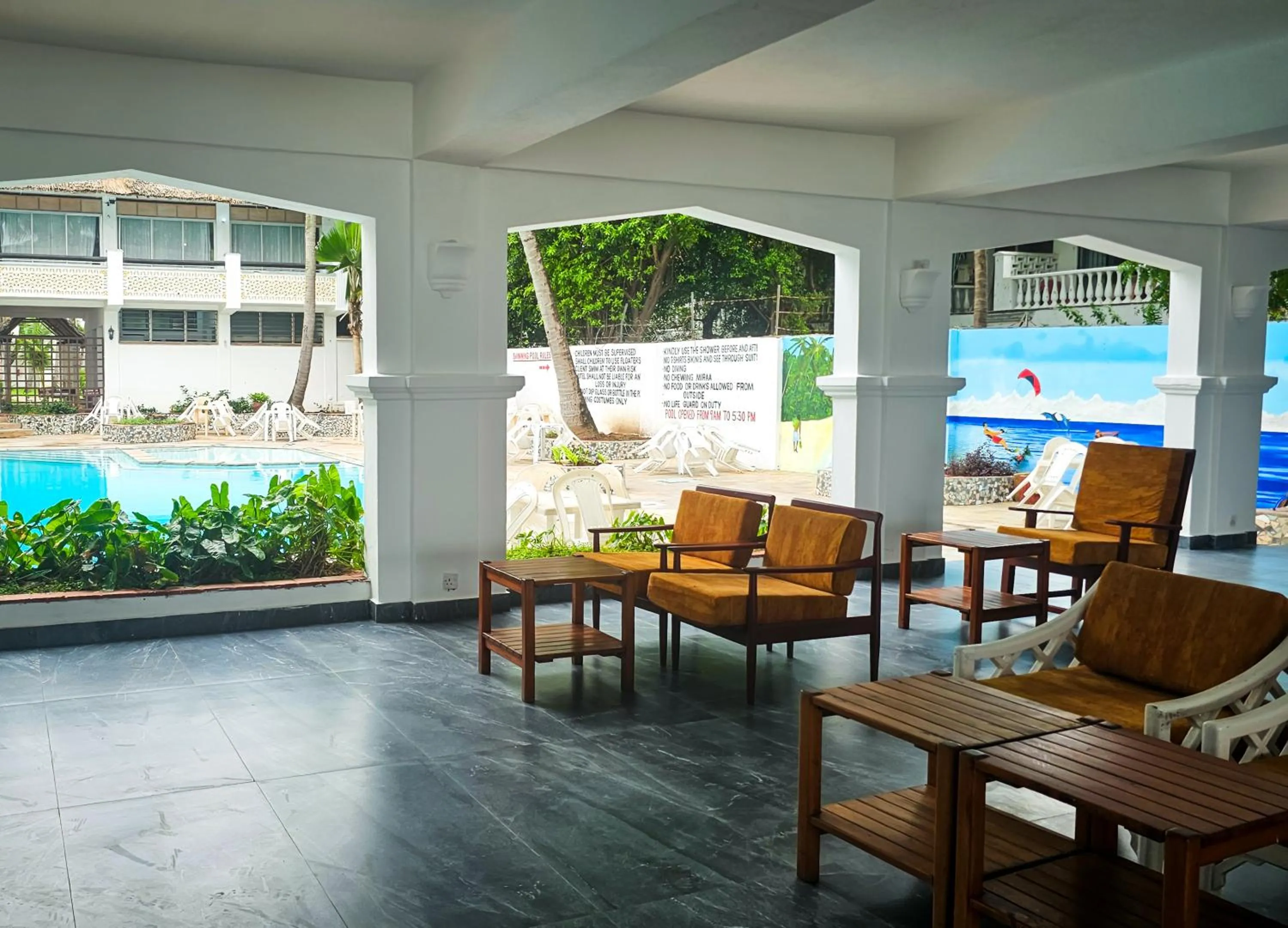 Communal lounge/ TV room in Milele Beach Hotel