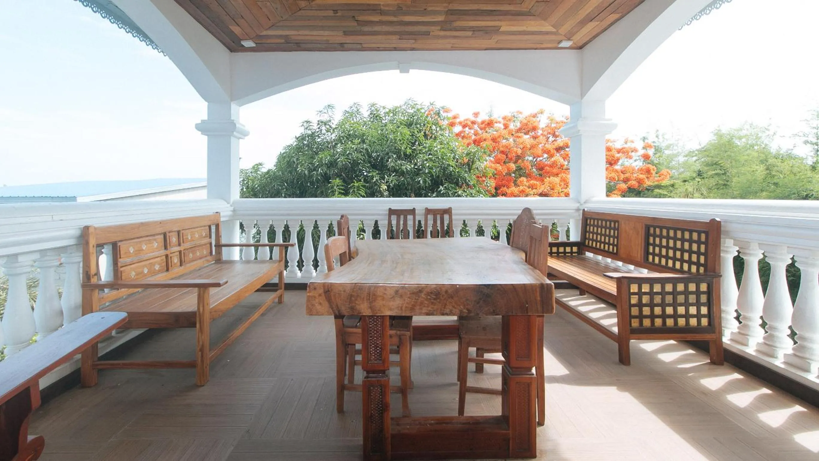 Seating area in RedDoorz at Casa Rafaelle Transient Ilocos Sur
