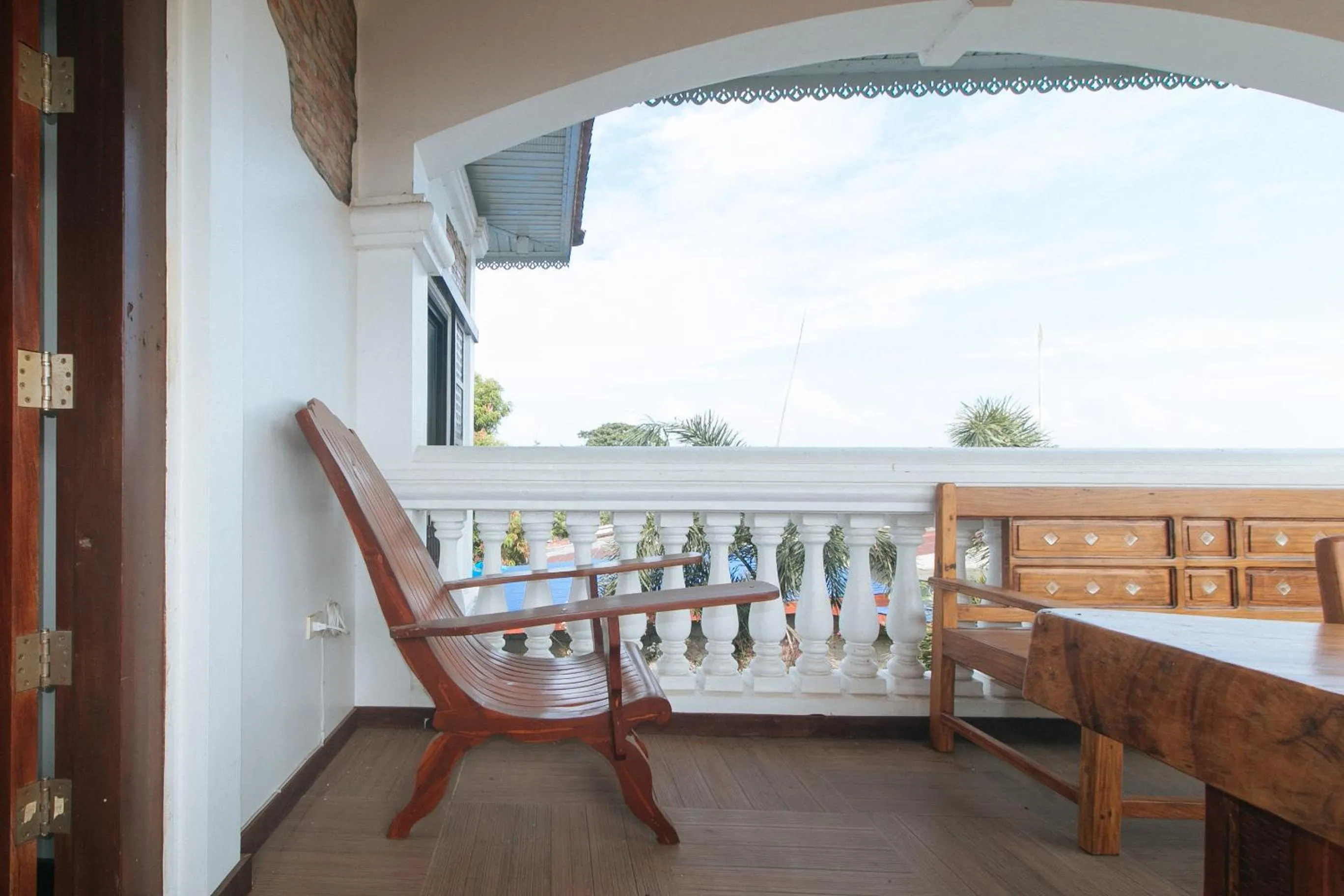 Seating area in RedDoorz at Casa Rafaelle Transient Ilocos Sur