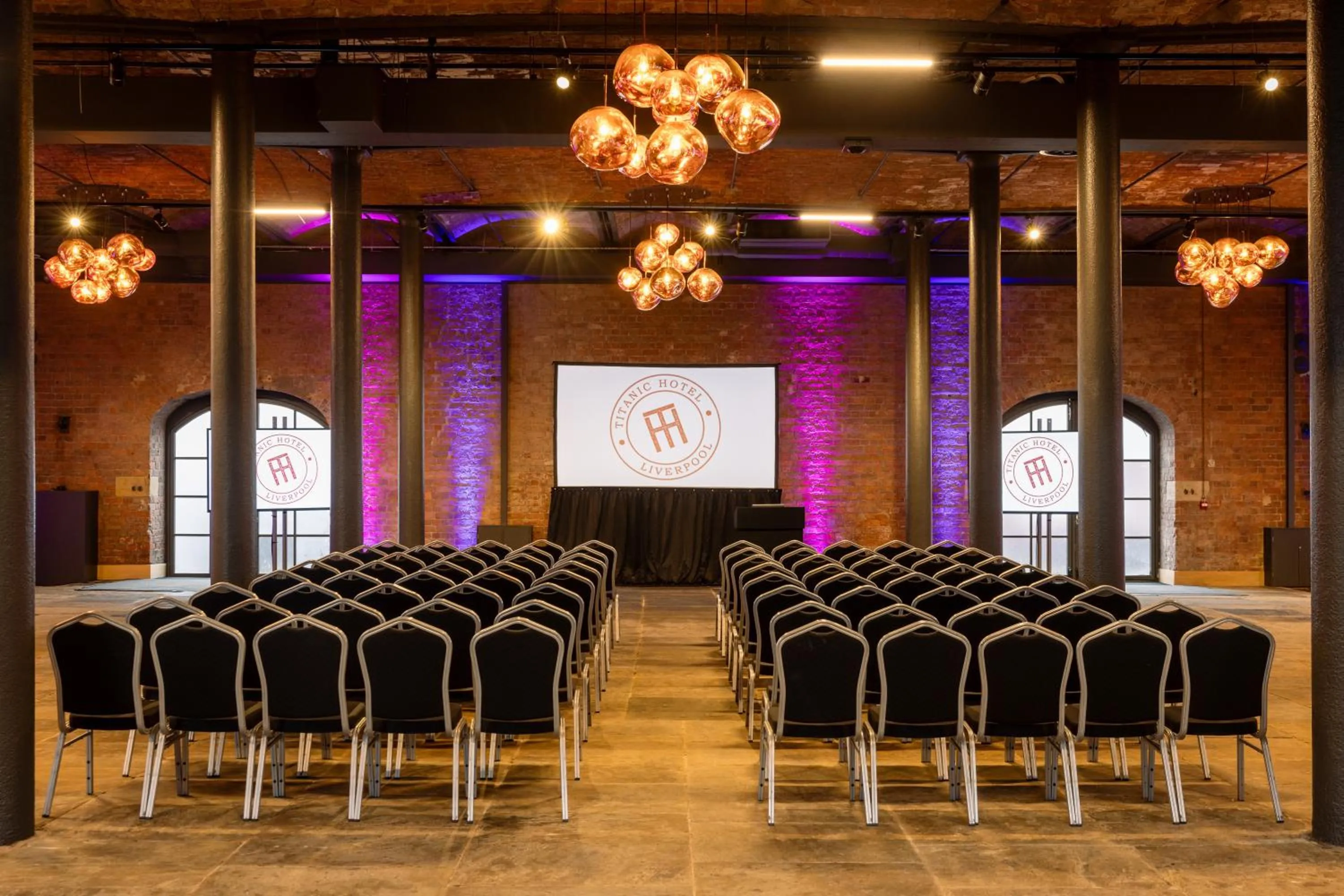 Meeting/conference room in Titanic Hotel Liverpool