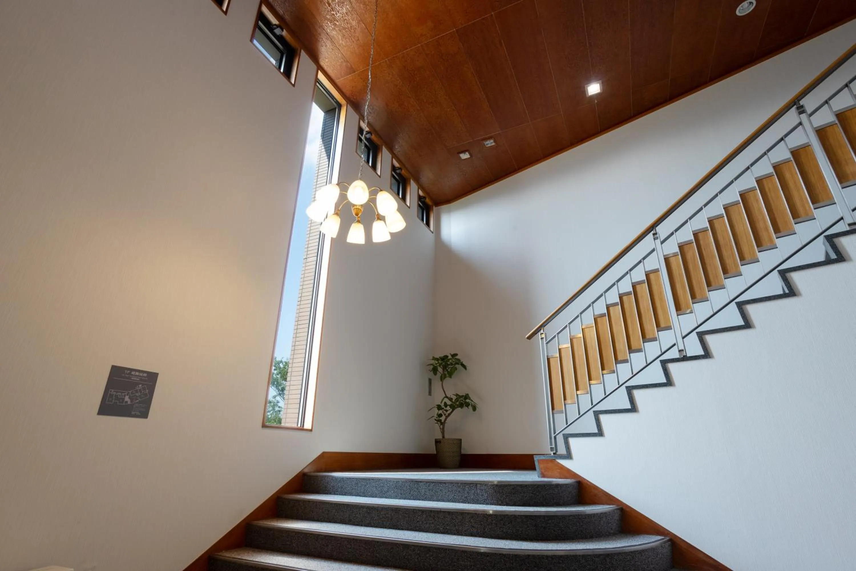 Property building in Hakone Ashinoko Bikeikan 箱根芦ノ湖 美景館