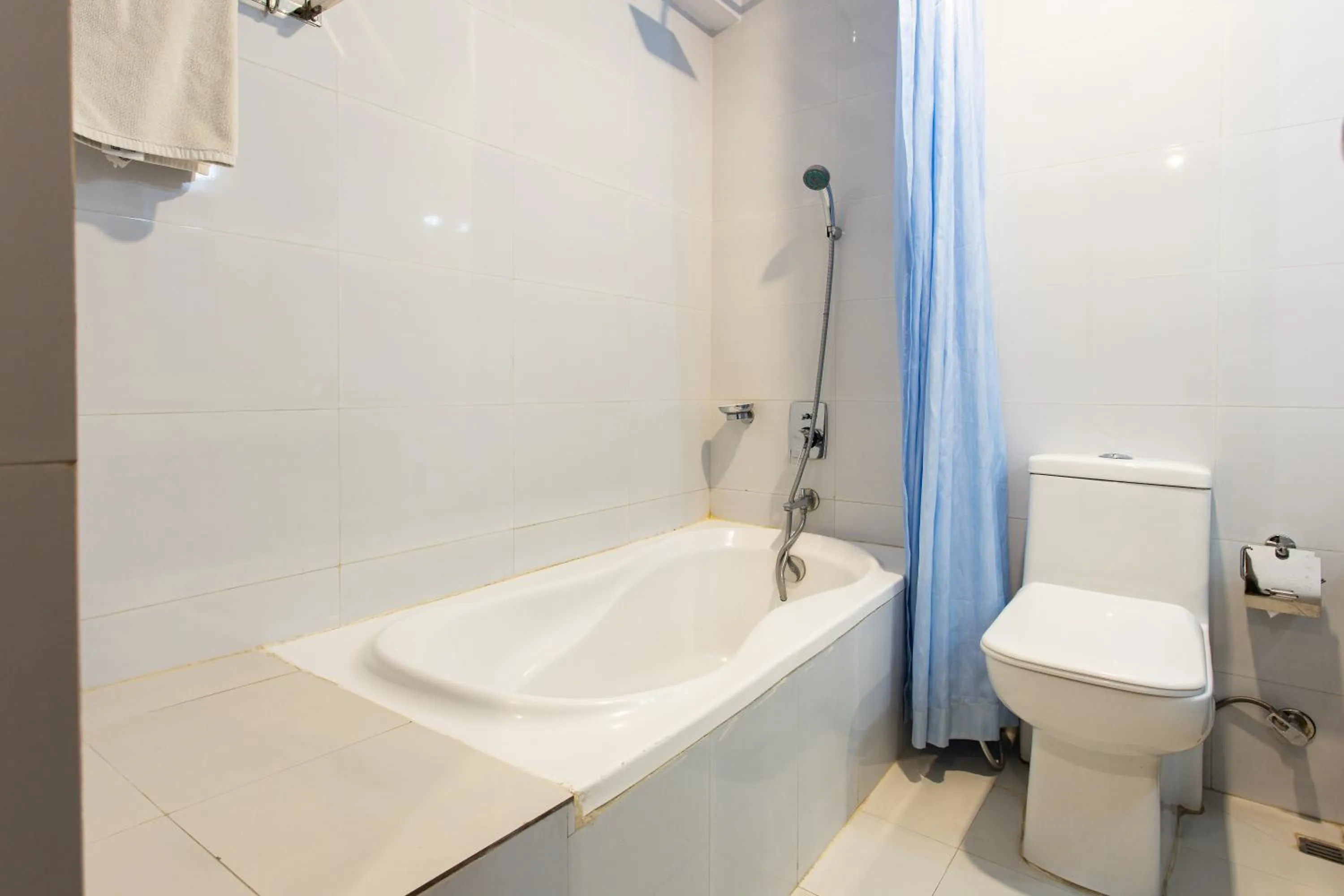 Bath in Kathmandu Business Hotel