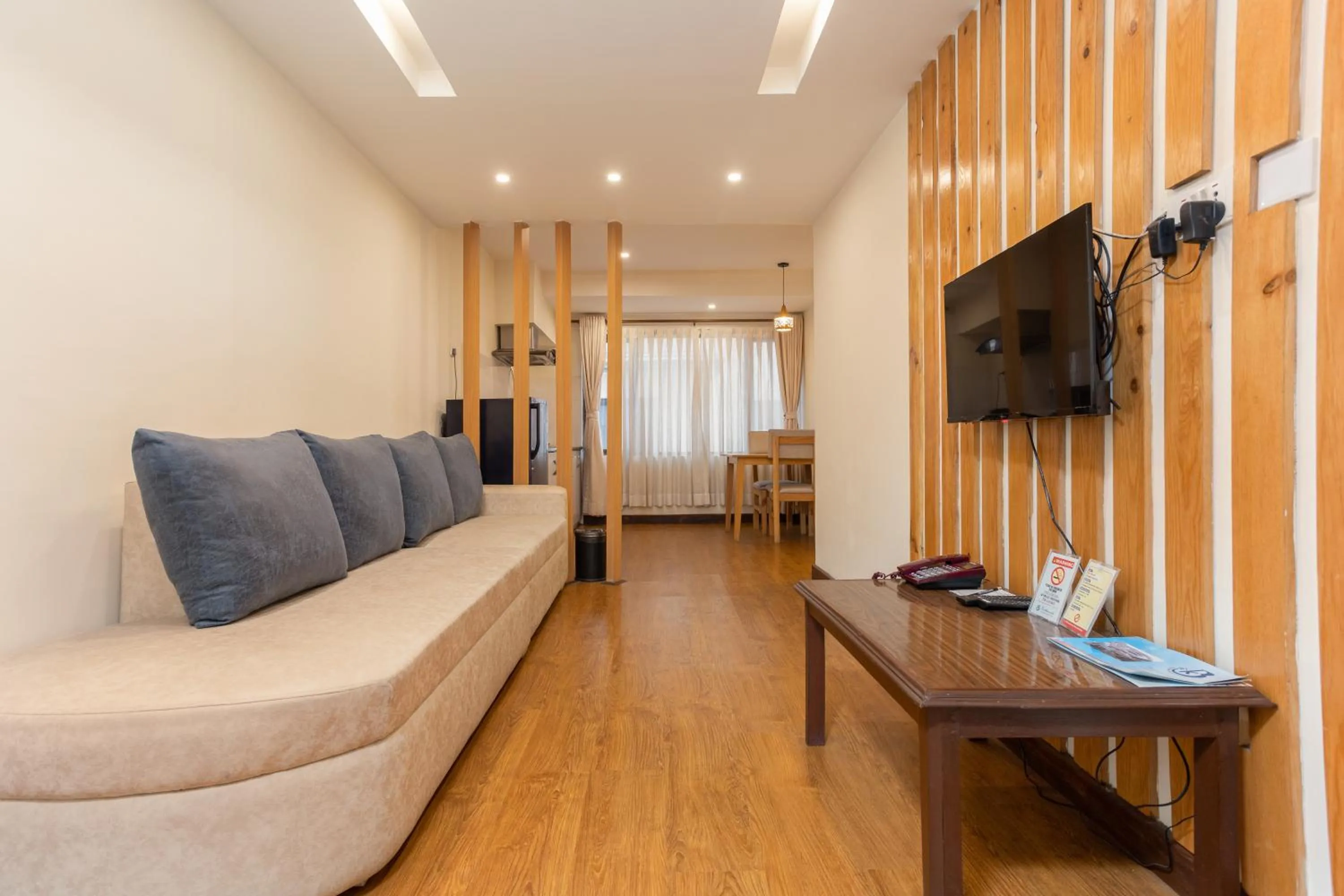 TV and multimedia in Kathmandu Business Hotel