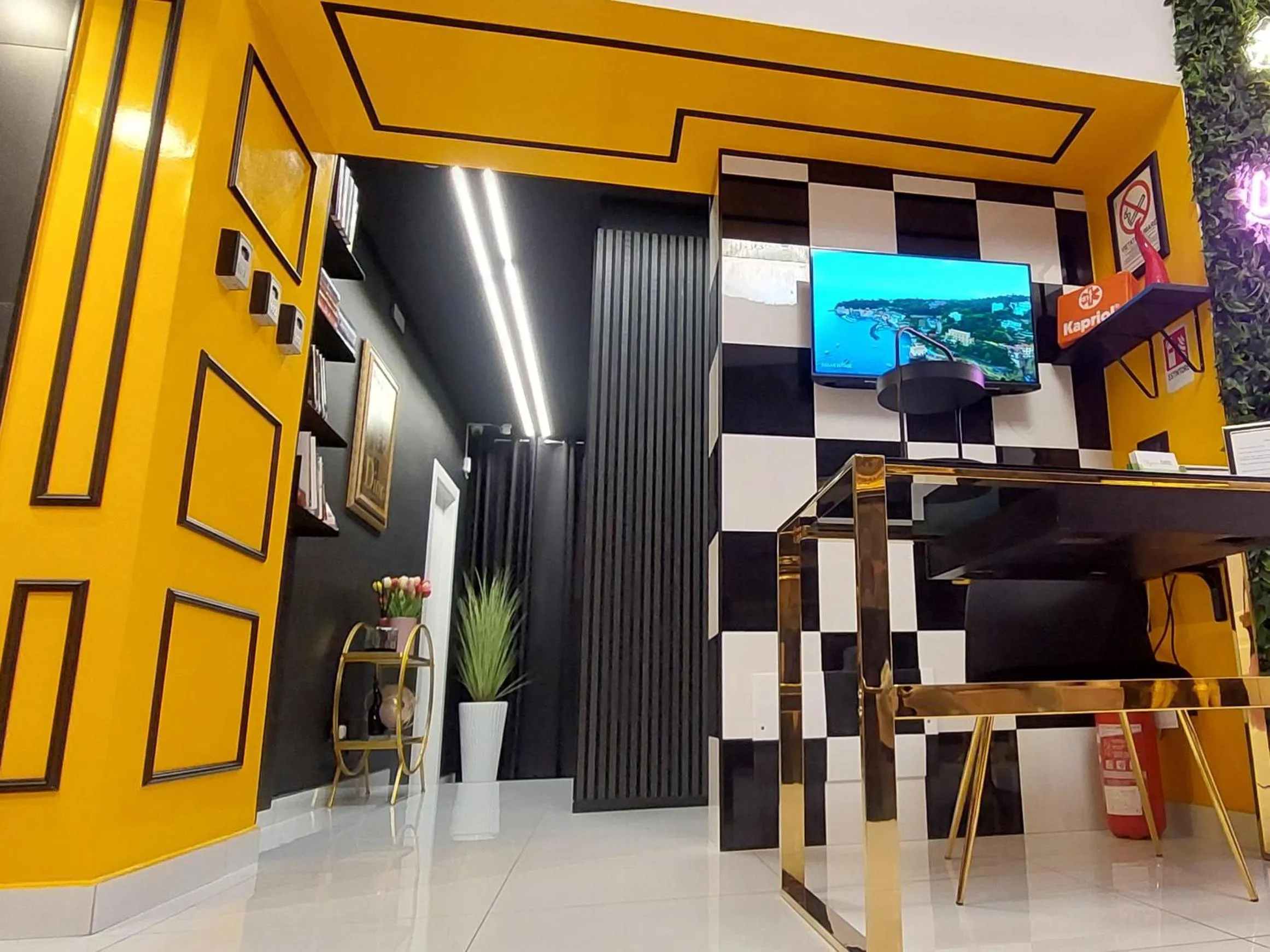 Lobby or reception in Elegance Rooms Spaccanapoli