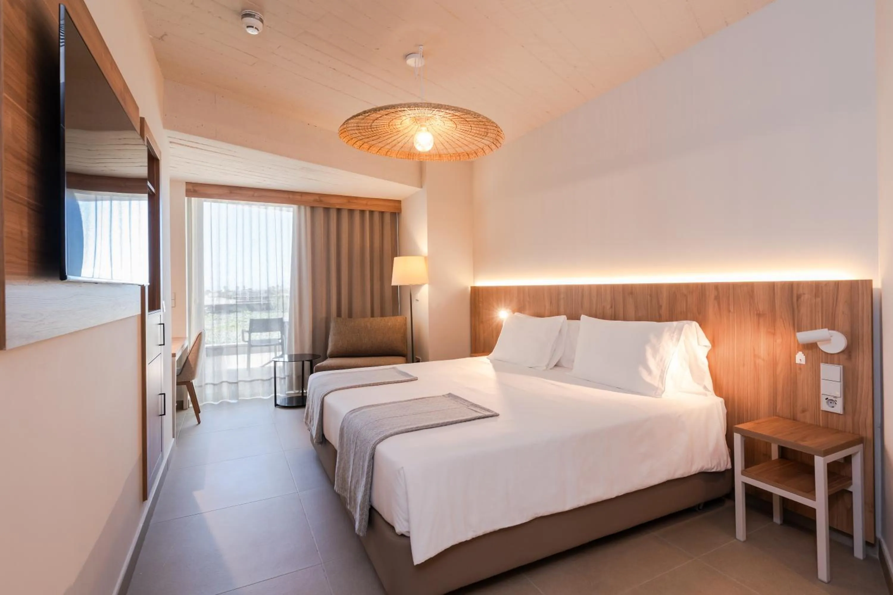 Garden, Bed in BANCAL HOTEL and SPA