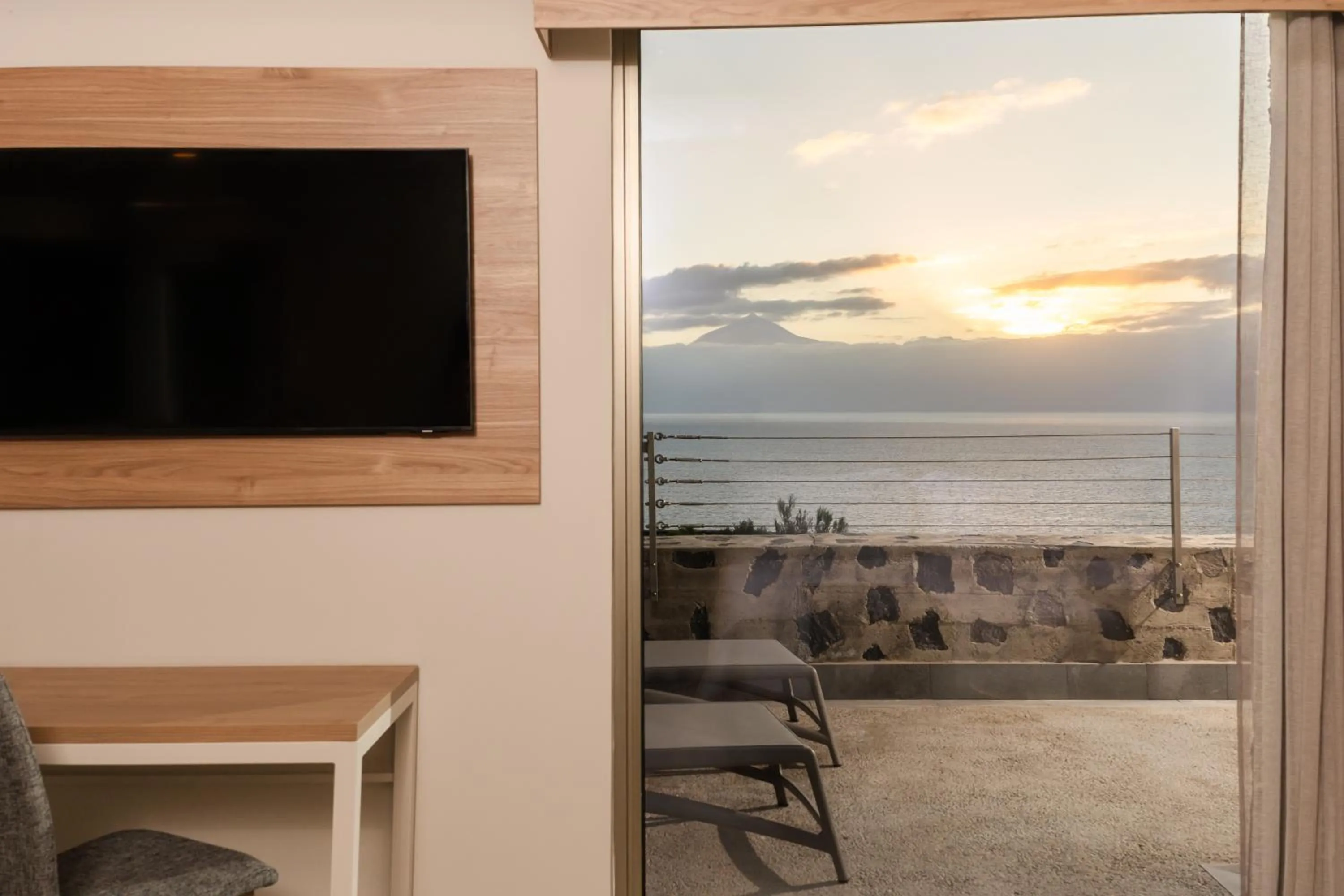 Balcony/Terrace in BANCAL HOTEL and SPA