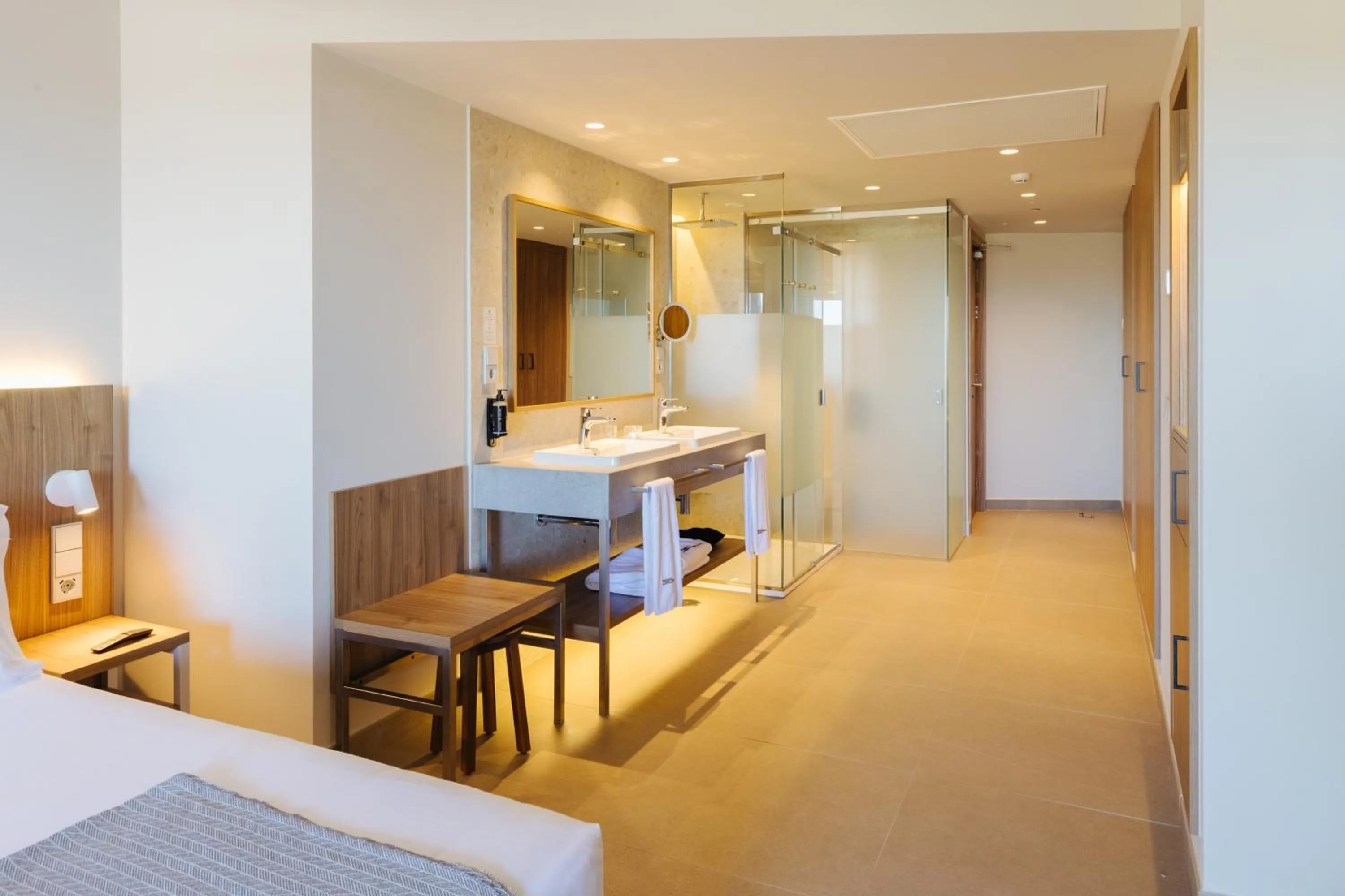 Bed in BANCAL HOTEL and SPA