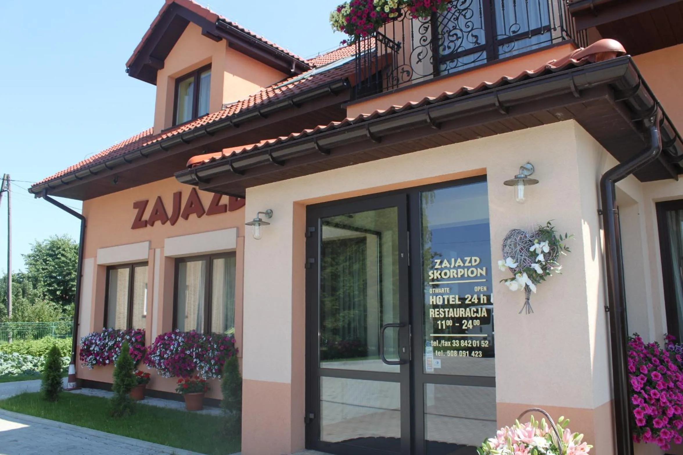 Facade/entrance in Zajazd Skorpion B&B