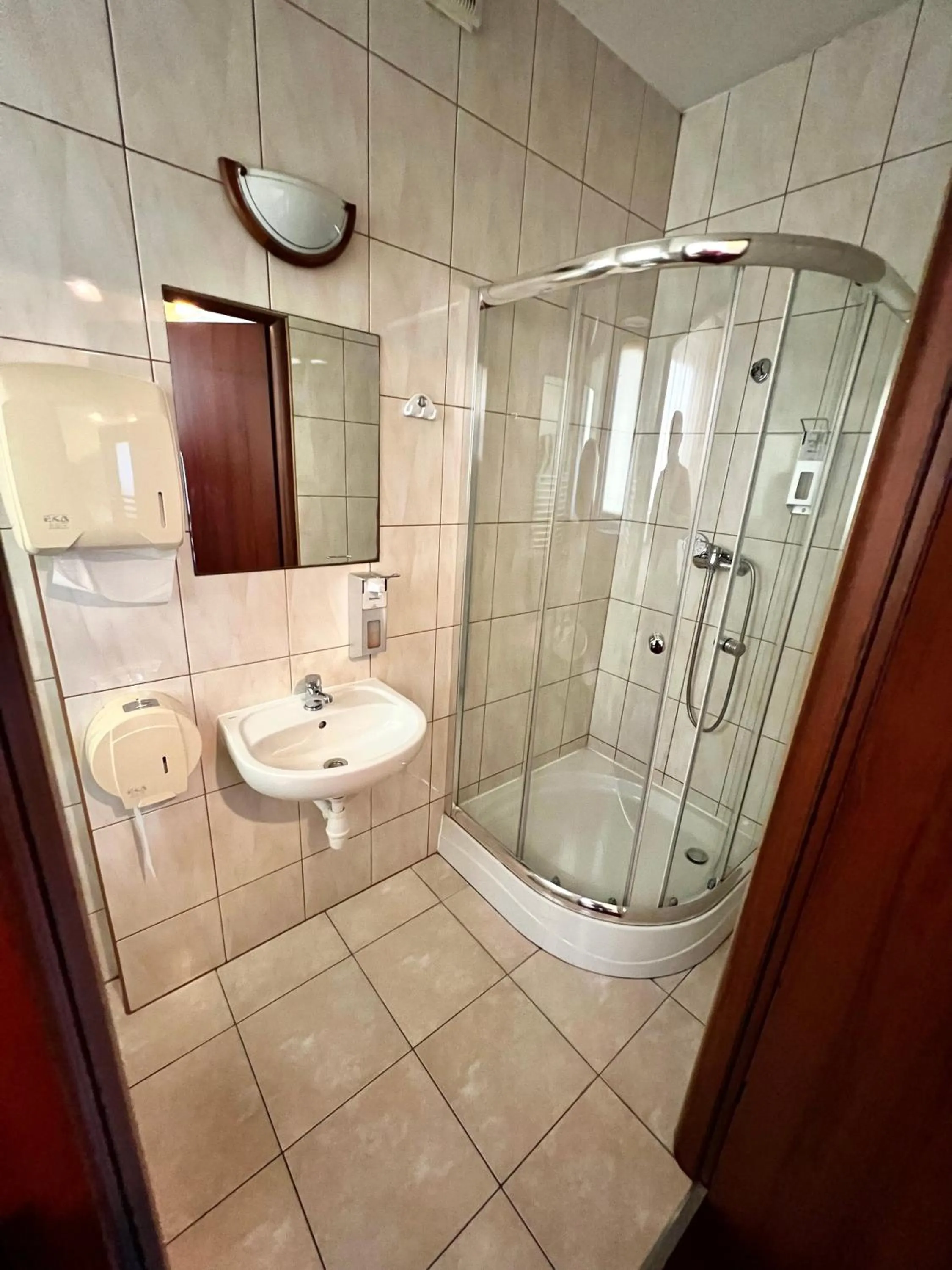 Shower in Zajazd Skorpion B&B