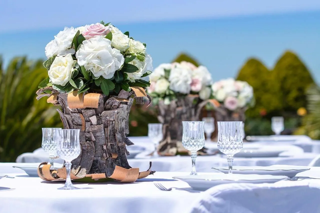 Food and drinks in Marini Luxury Apartments and Suites