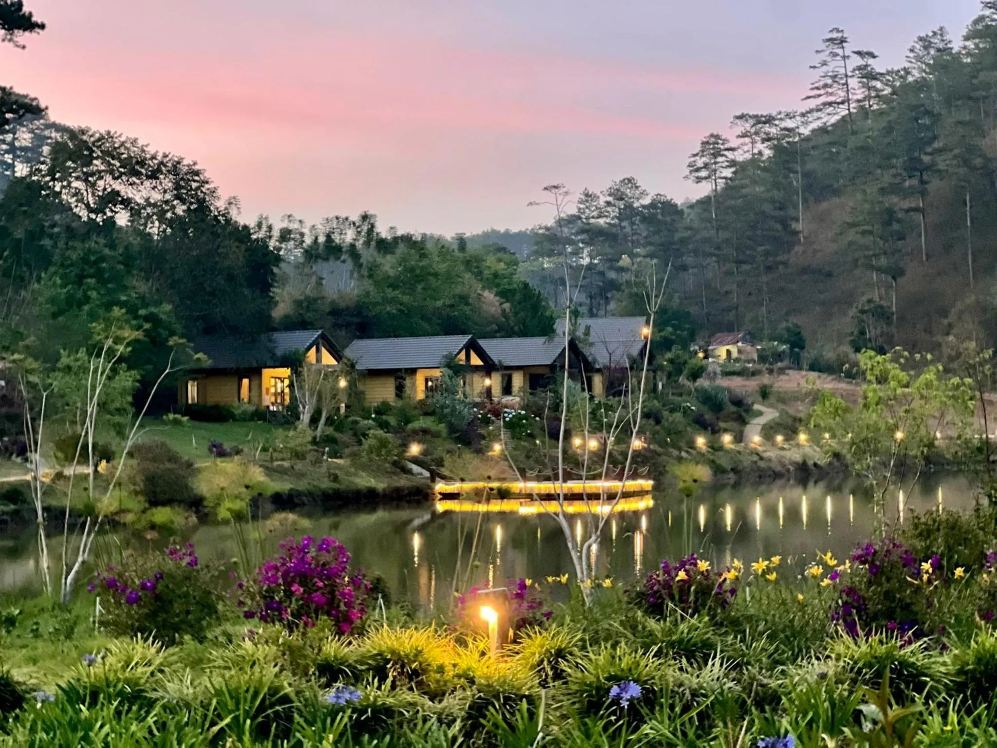 Lake view in Lat Valley Retreat Village