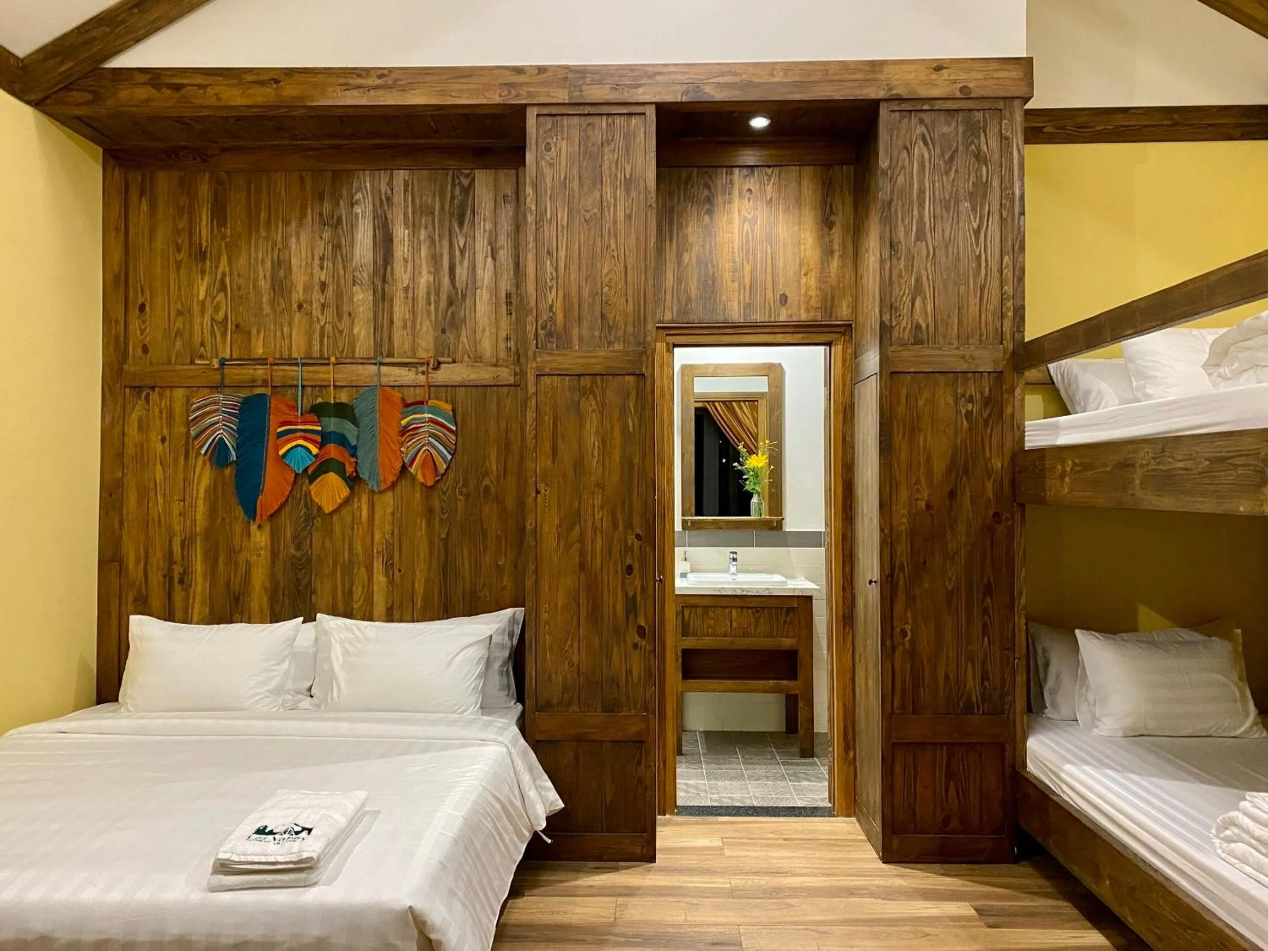 Bed in Lat Valley Retreat Village