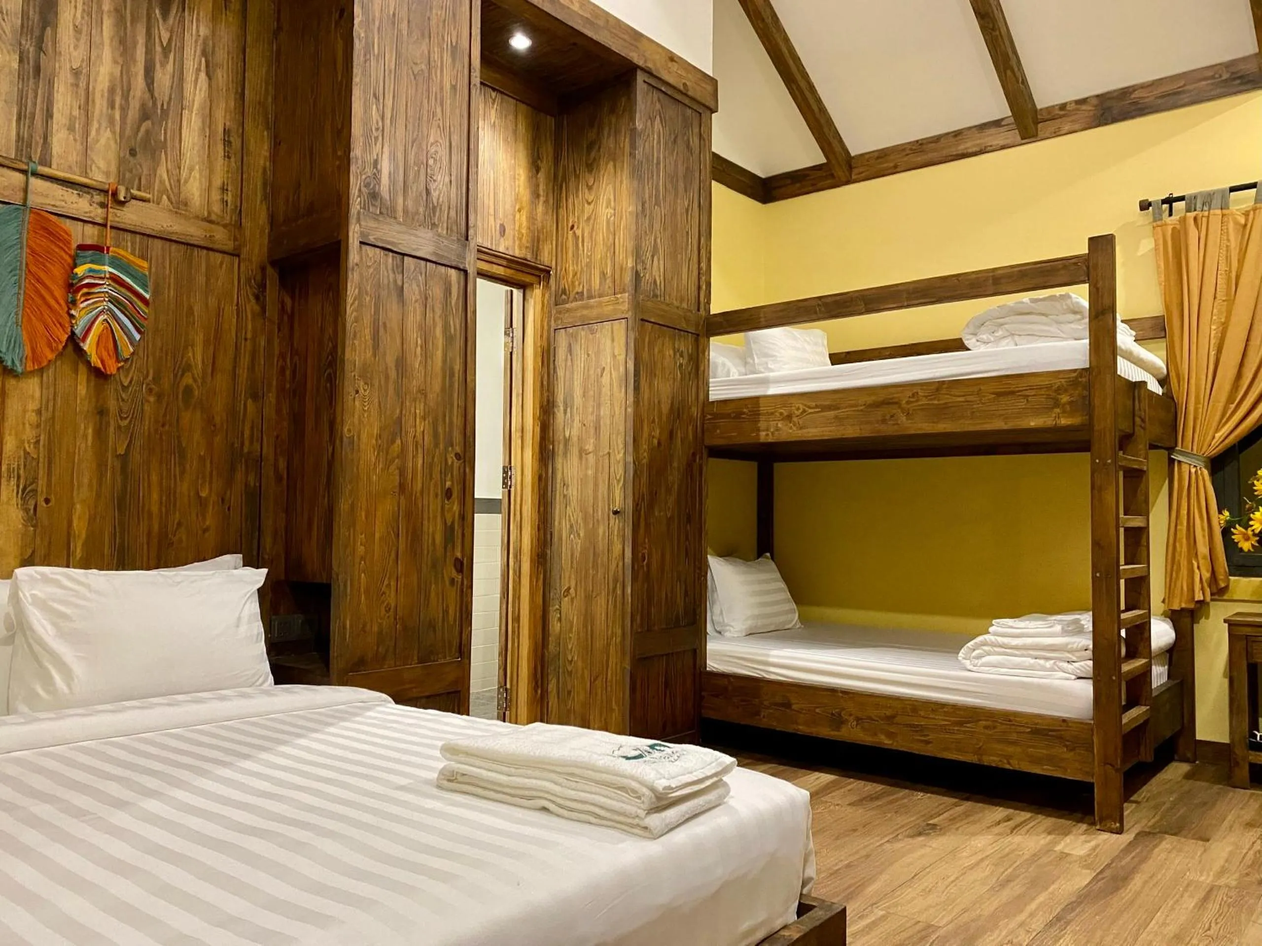 Bed in Lat Valley Retreat Village