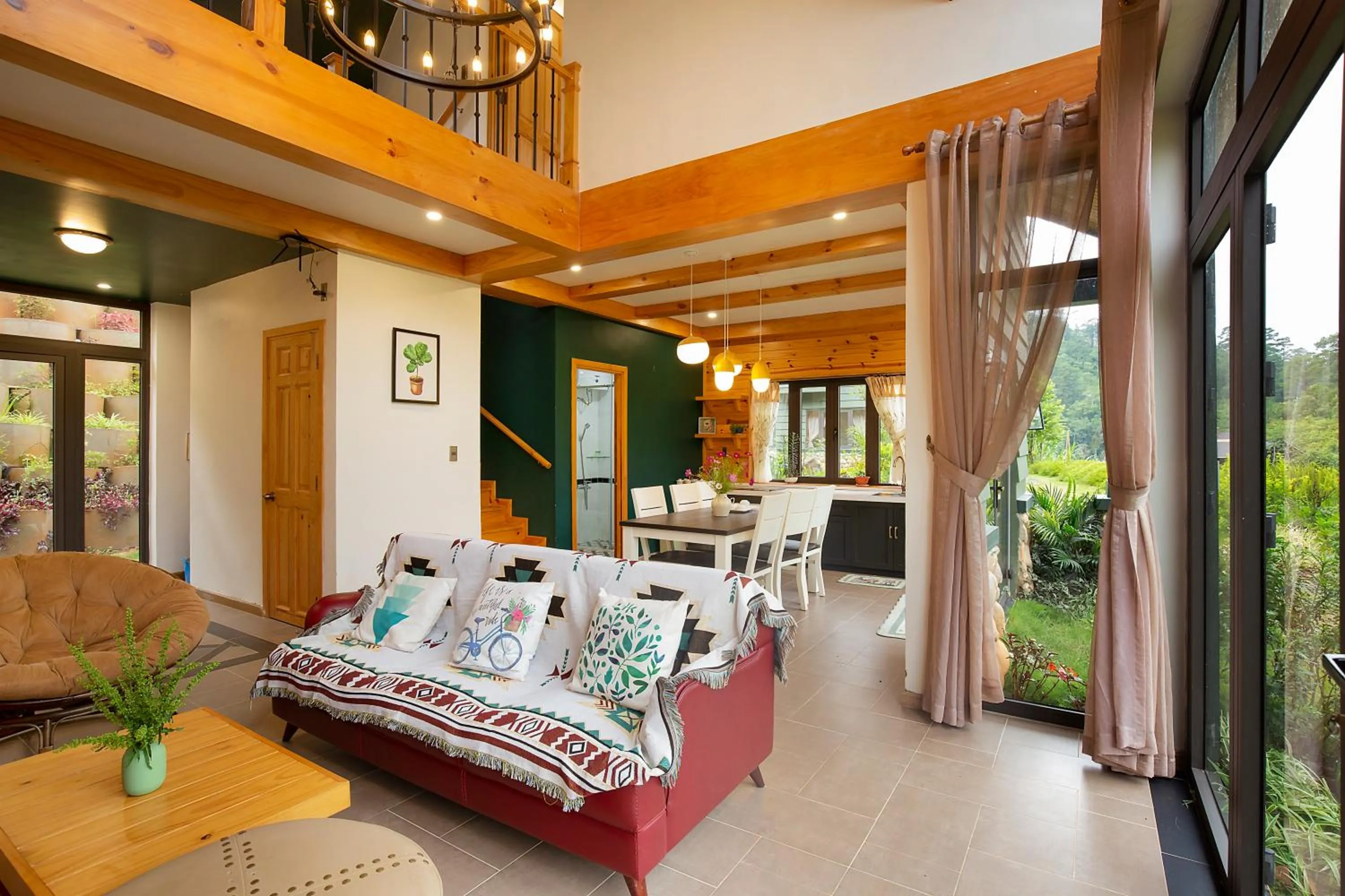 Living room, Bed in Lat Valley Retreat Village