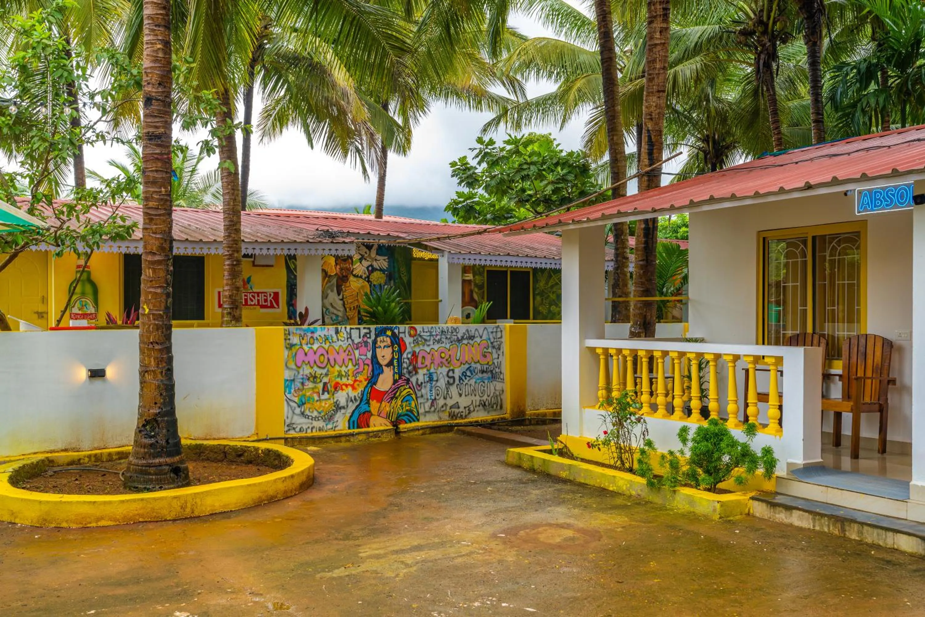 Whoopers Party Hostel, Palolem