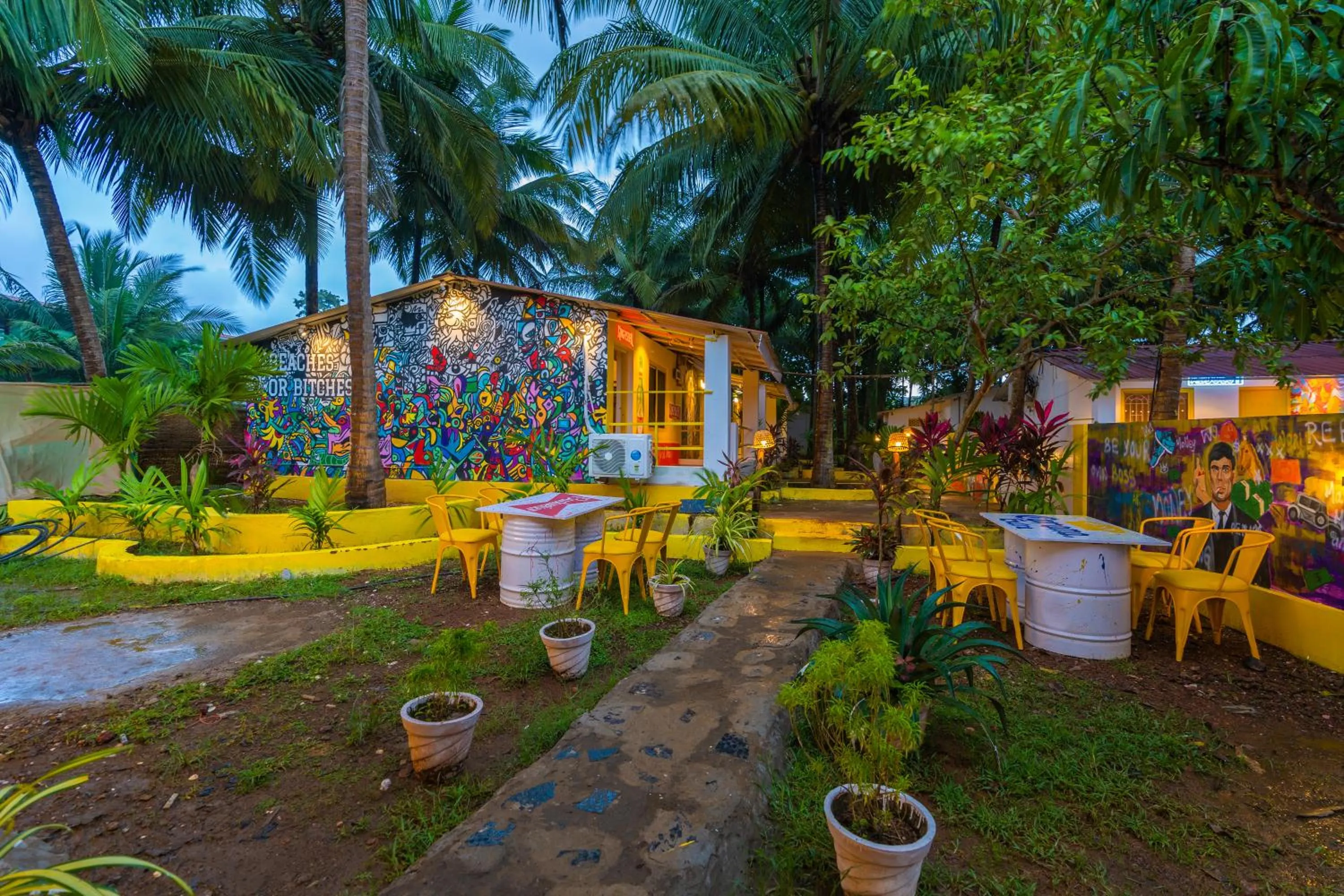Whoopers Party Hostel, Palolem