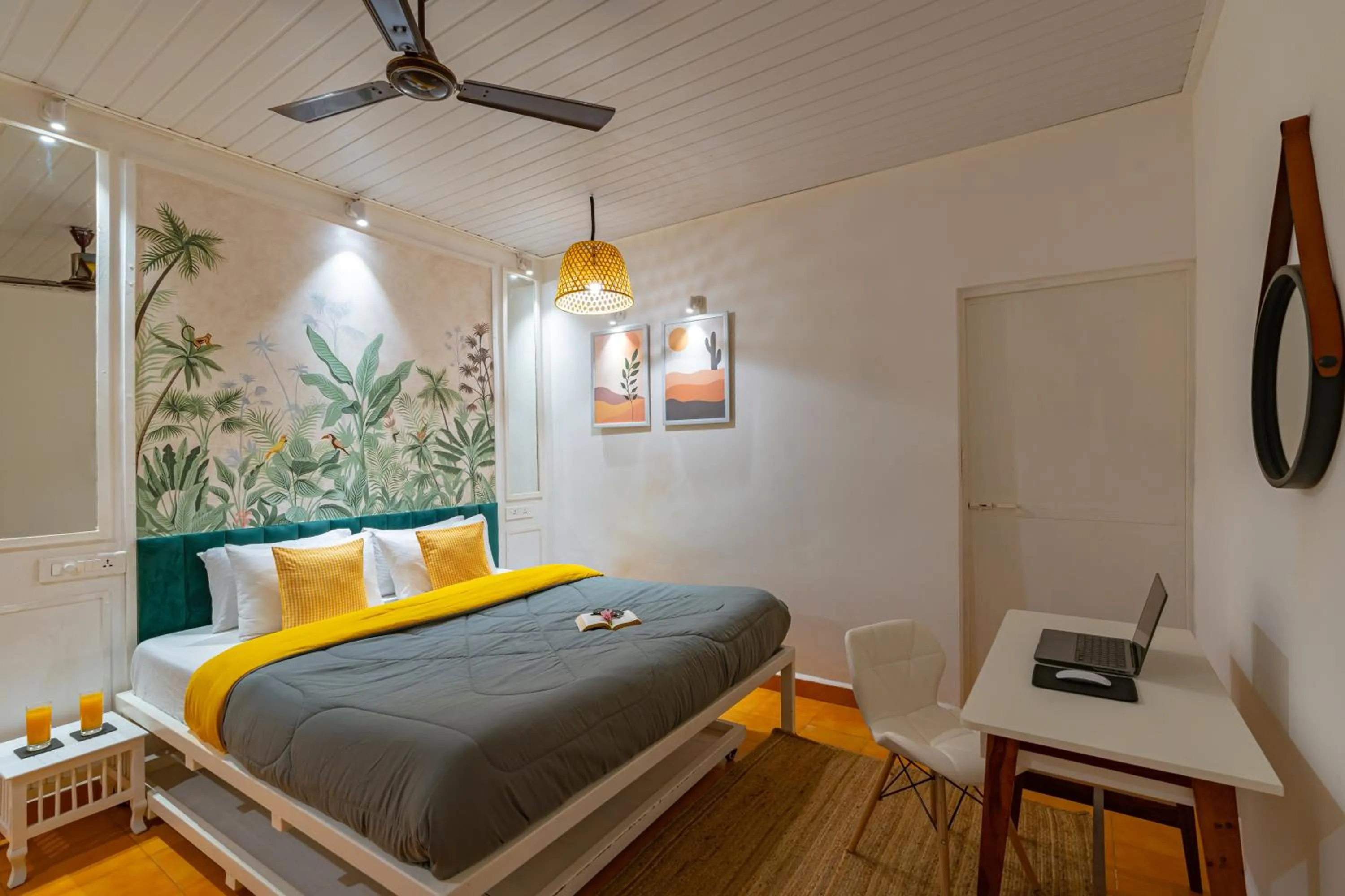 Bed in Whoopers Party Hostel, Palolem