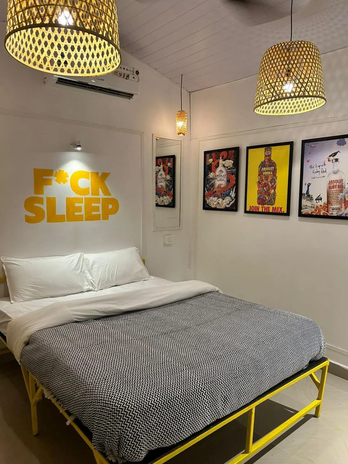 Photo of the whole room, Bed in Whoopers Party Hostel, Palolem