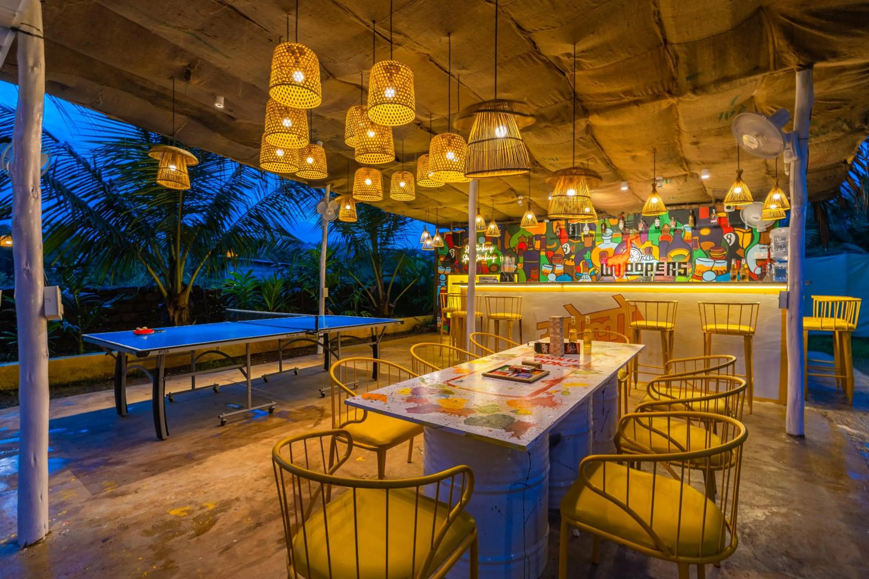 Food and drinks in Whoopers Party Hostel, Palolem