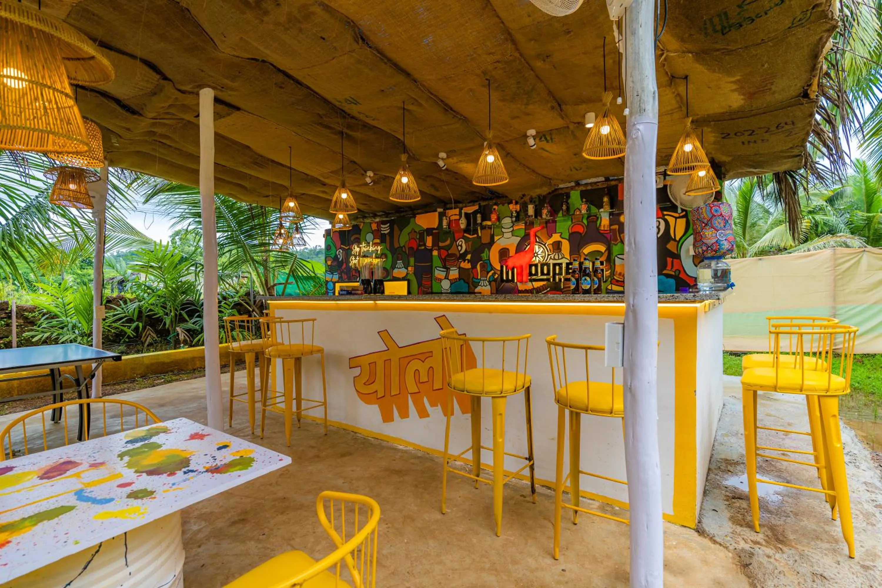 Restaurant/places to eat in Whoopers Party Hostel, Palolem