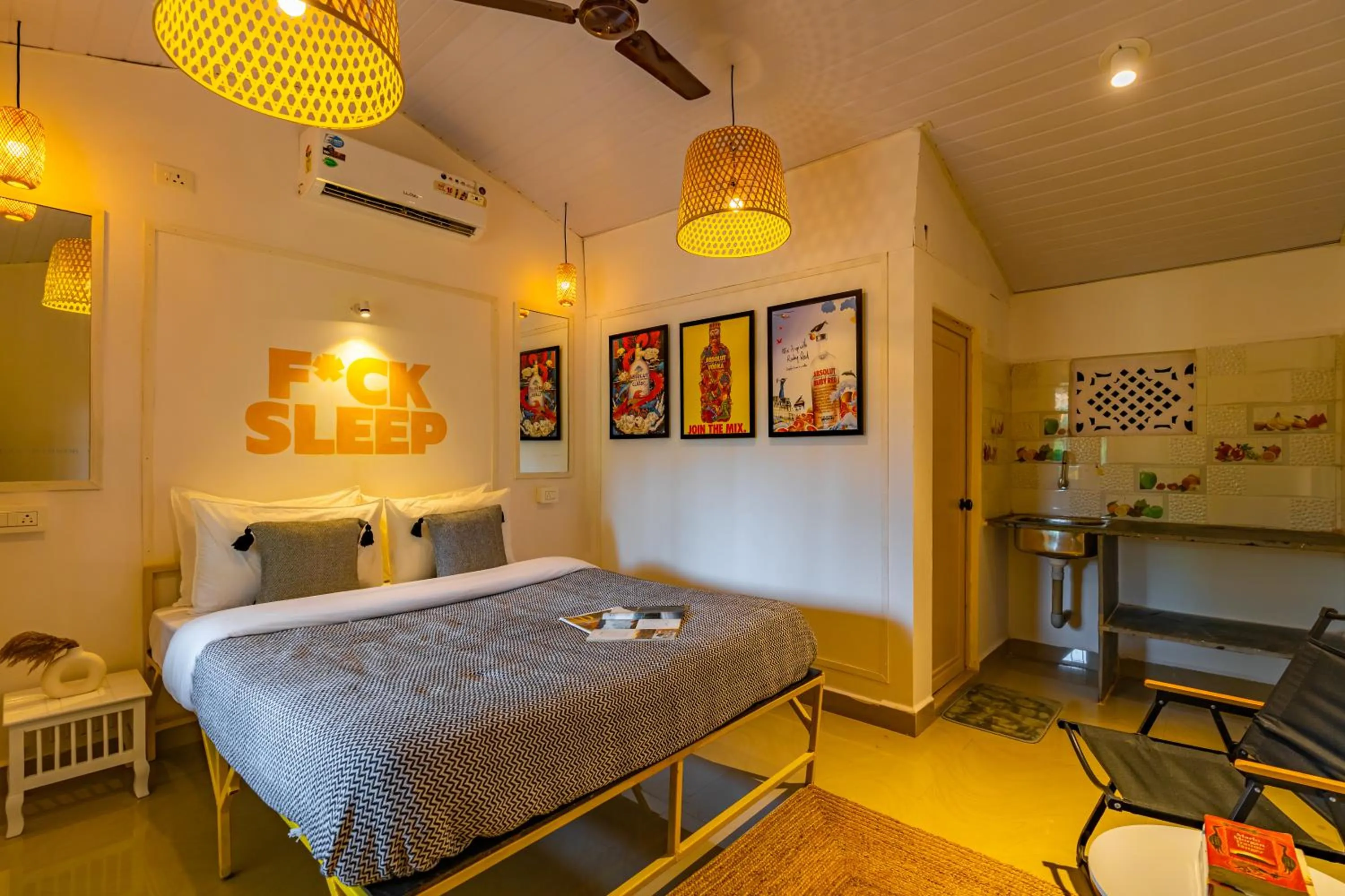 Photo of the whole room, Bed in Whoopers Party Hostel, Palolem