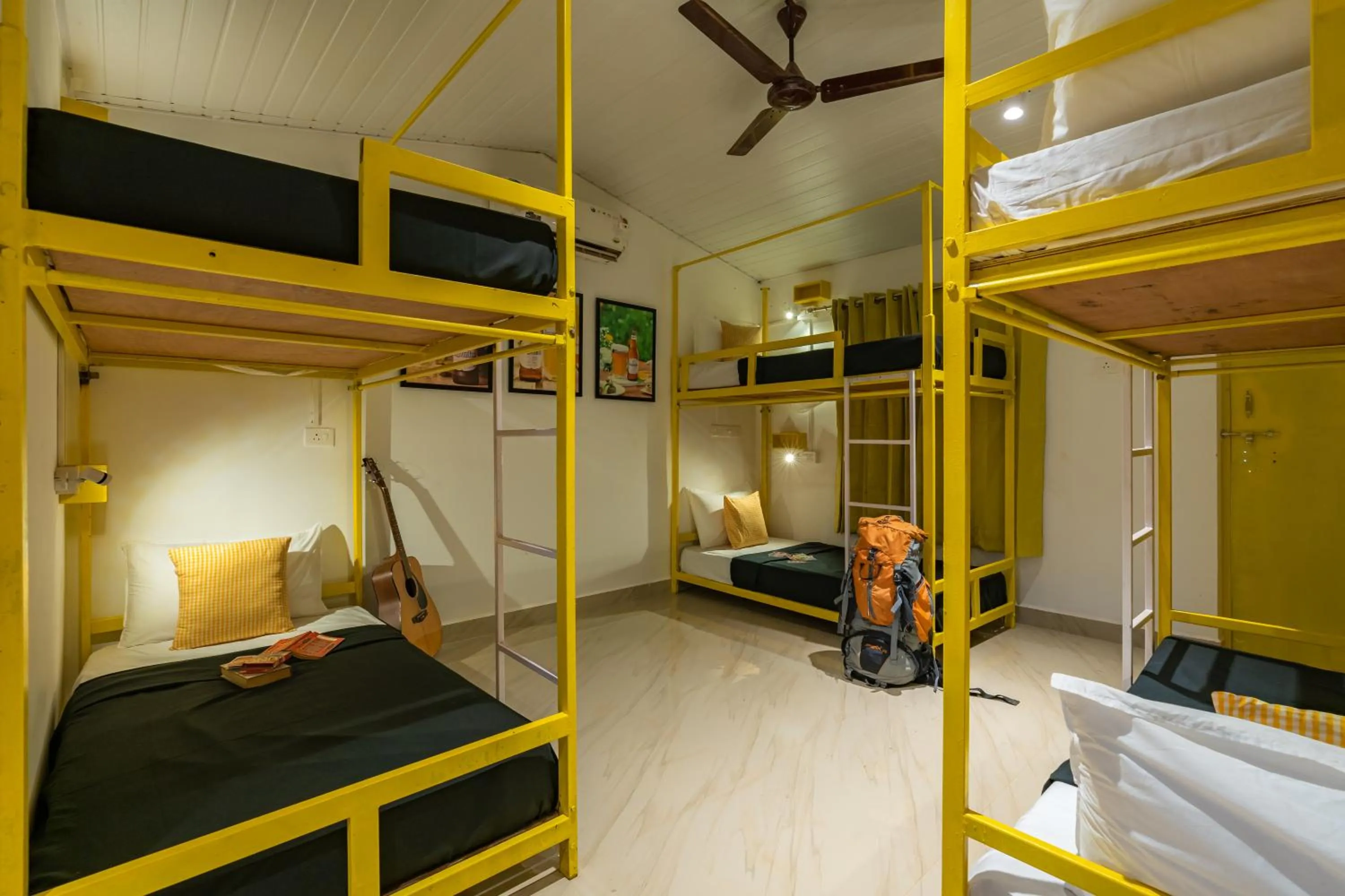 Bed in Whoopers Party Hostel, Palolem