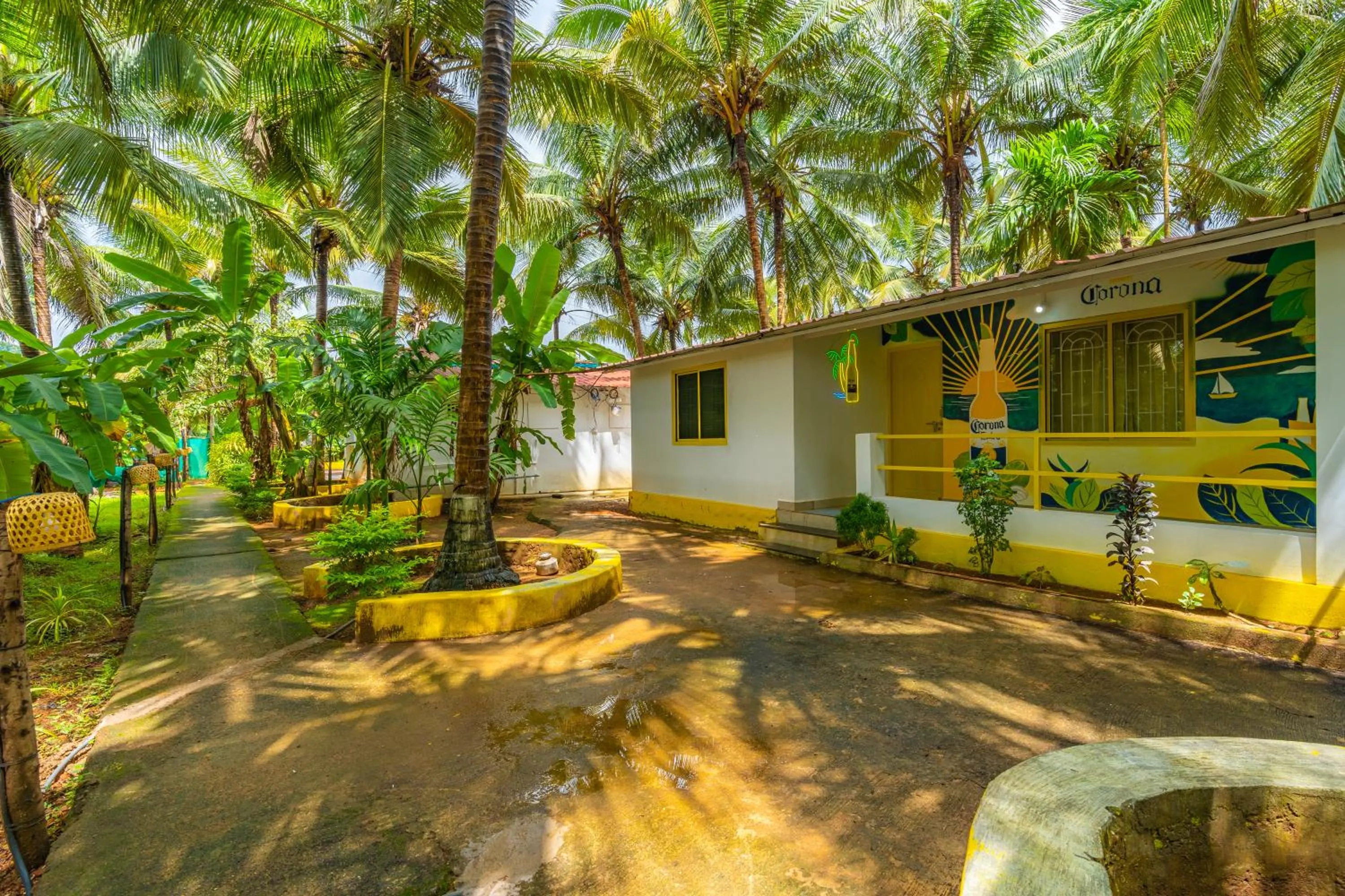 Whoopers Party Hostel, Palolem