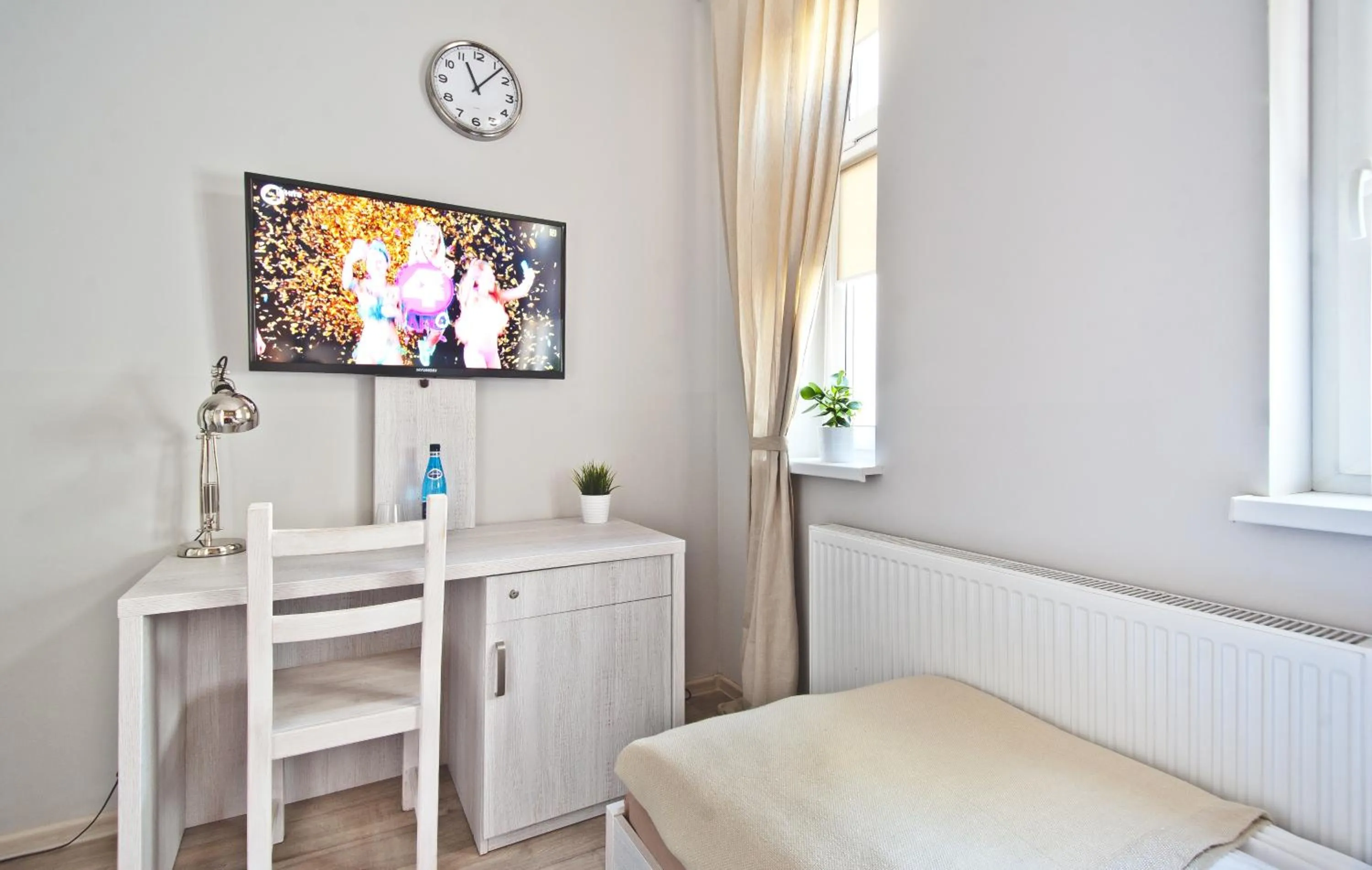 TV and multimedia, Bed in Apartamenty Leszno