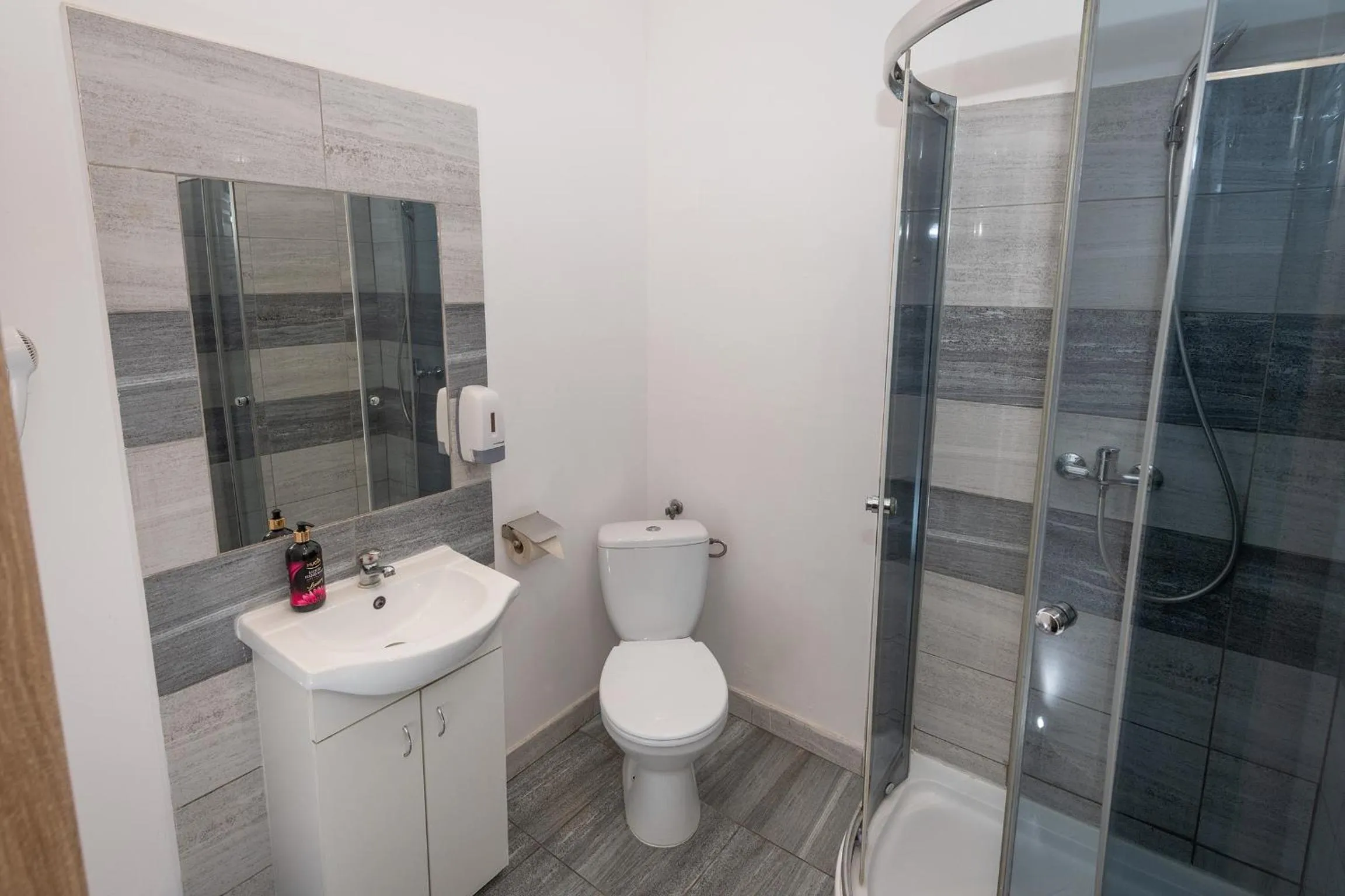 Bathroom in 70s Hostel