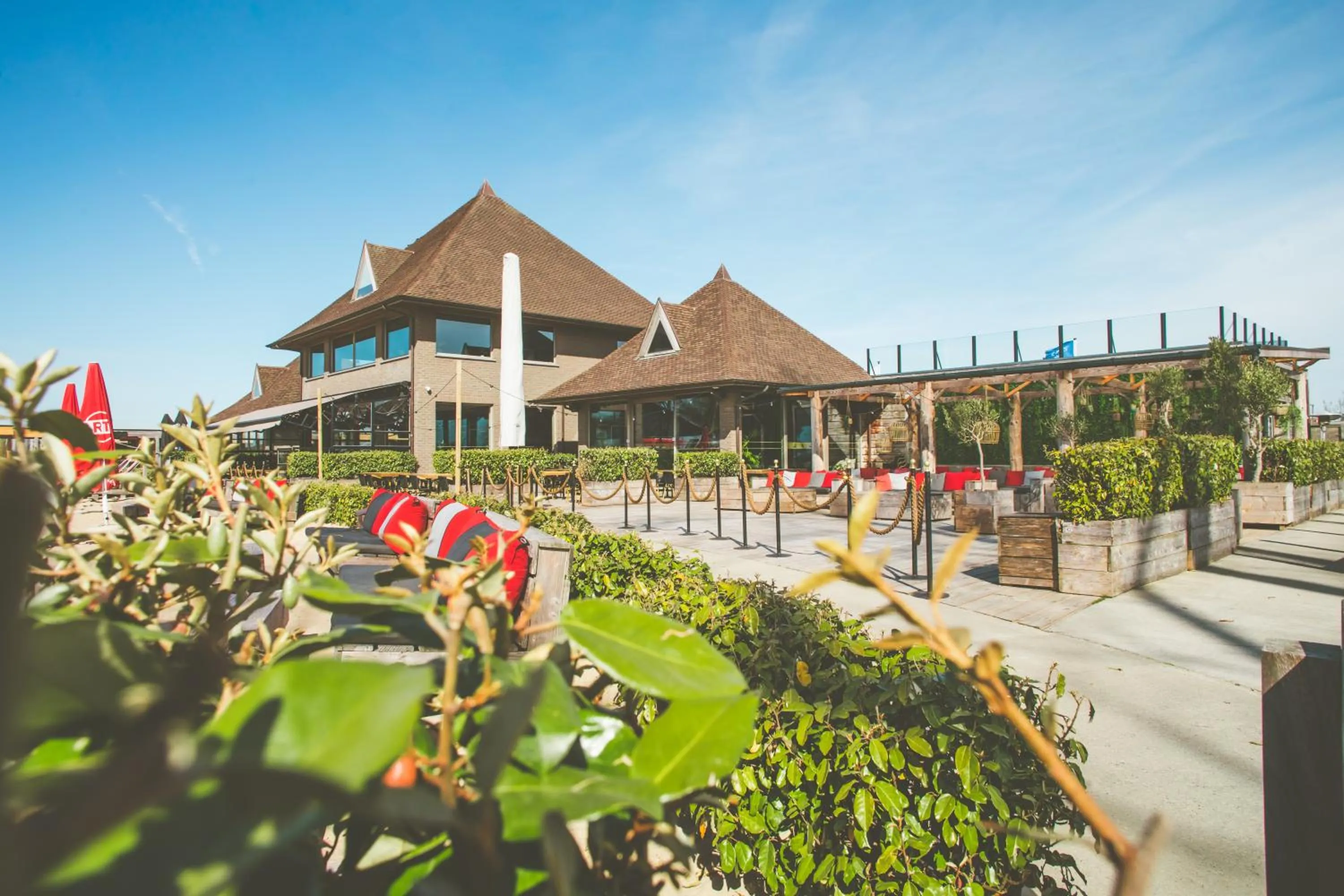 Property building in Lakeside Paradise Sport Hostel