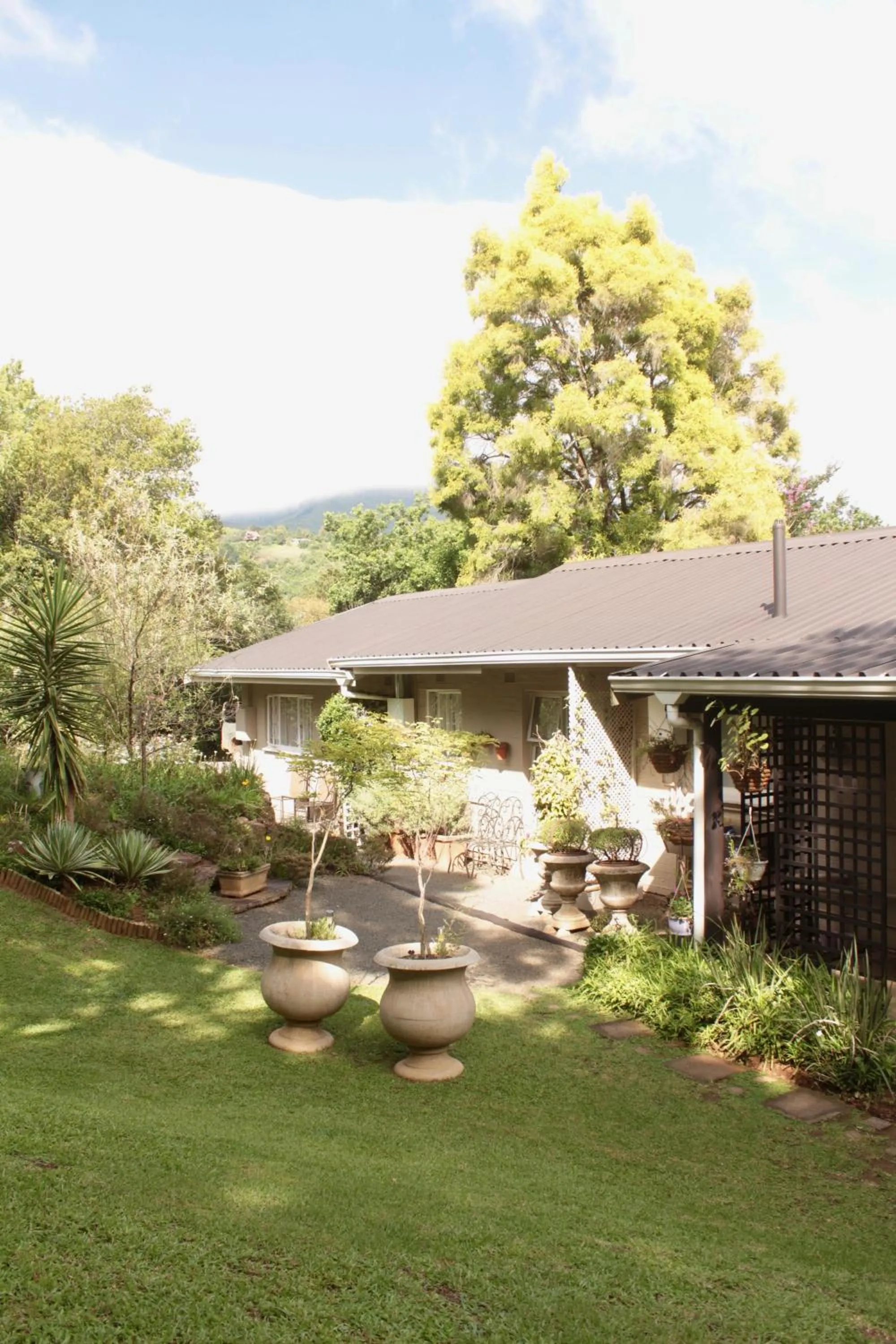 Garden in Cathkin Cottage Bed & Breakfast