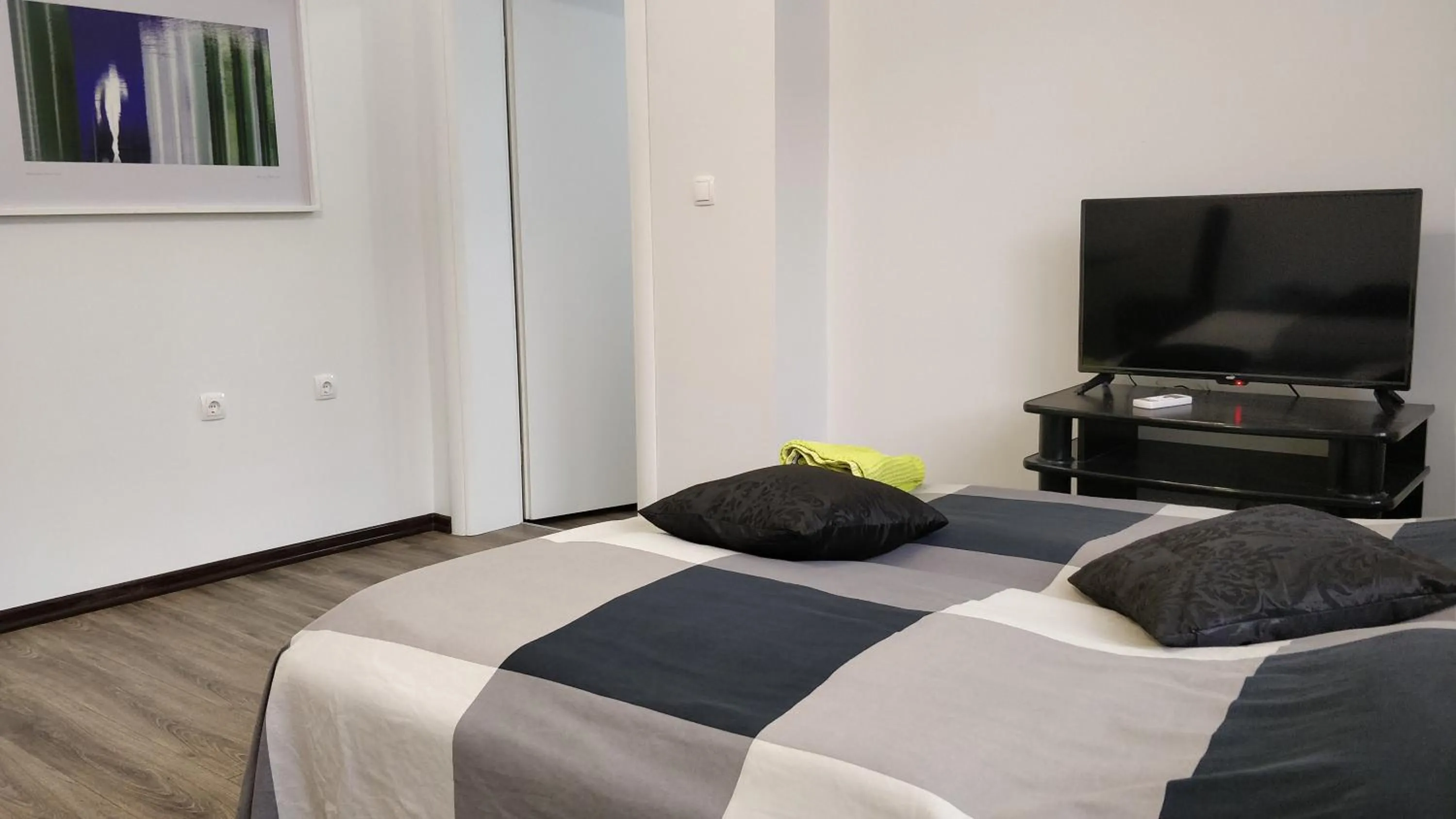 Two-Bedroom Apartment in Apartments Town Center