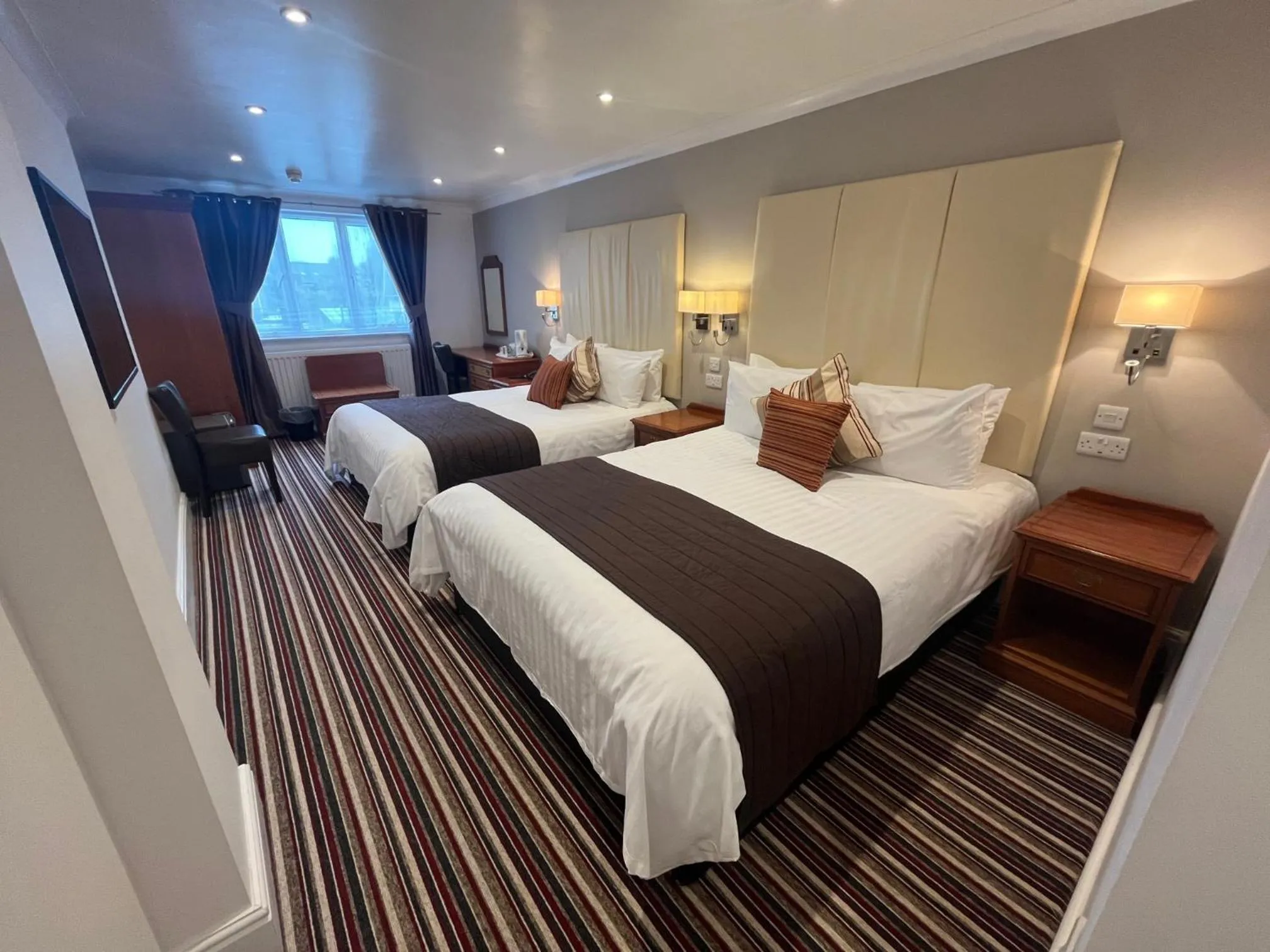 Bed in Sorrento Hotel & Restaurant