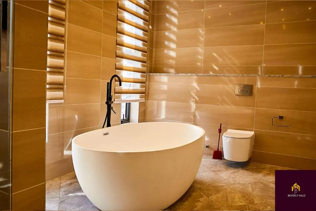 Beverly Hills Kumasi