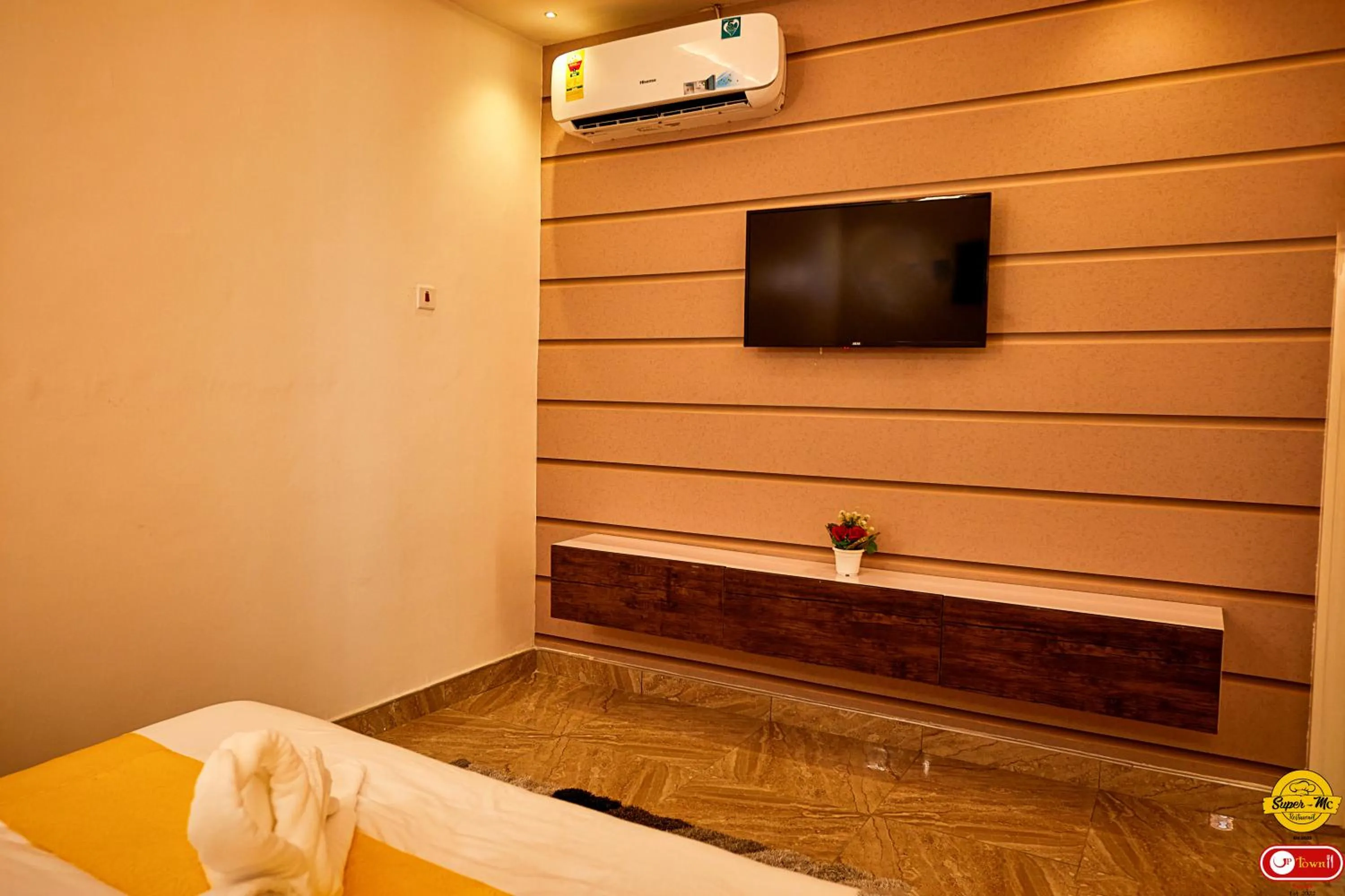 Beverly Hills Kumasi