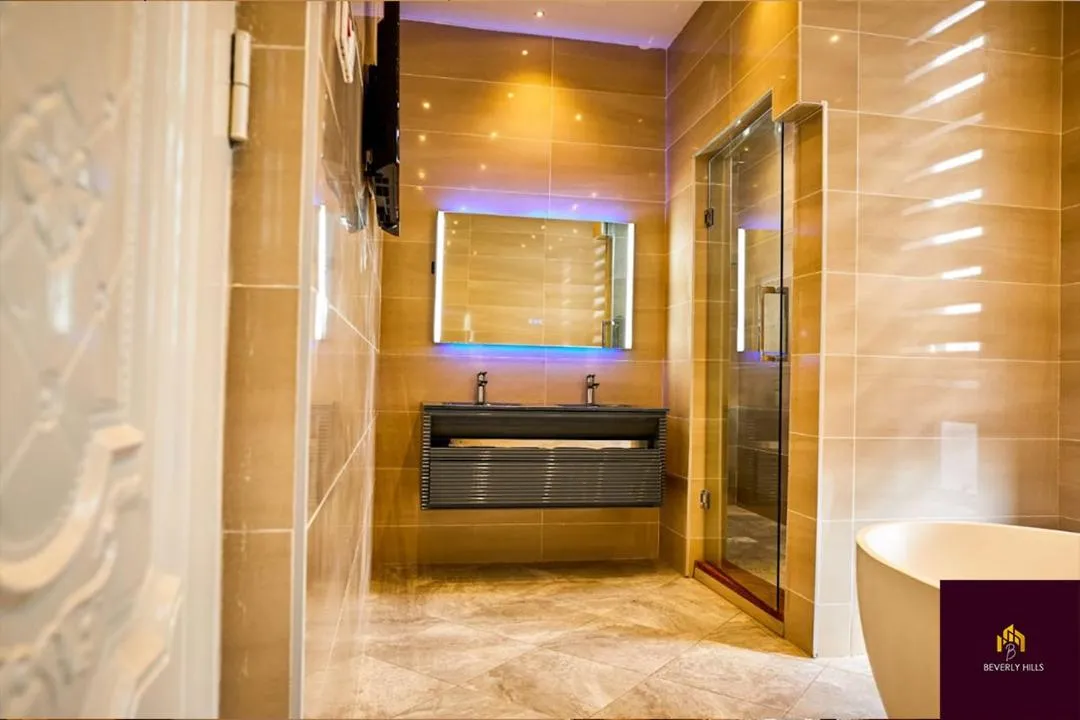 Beverly Hills Kumasi