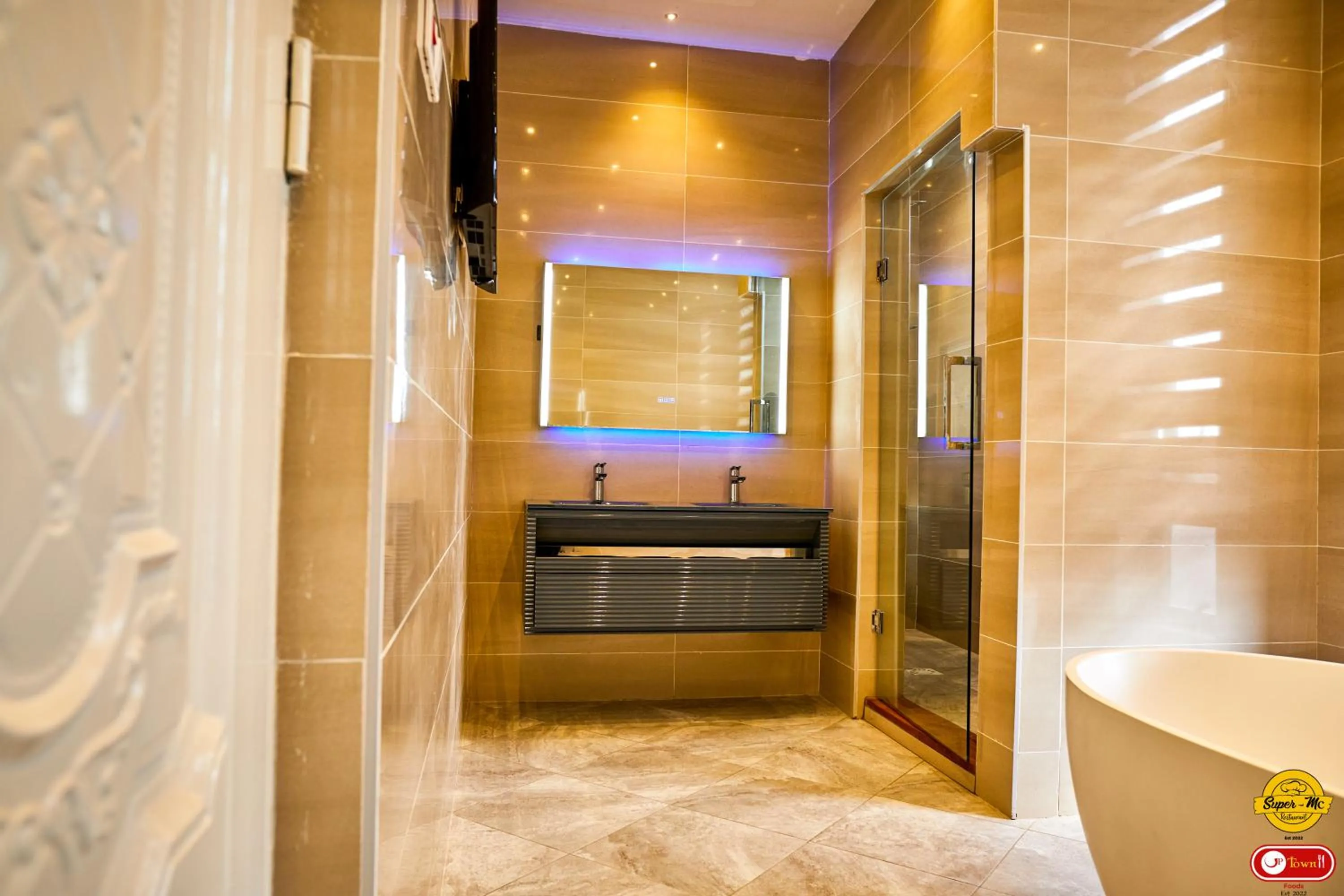 Beverly Hills Kumasi