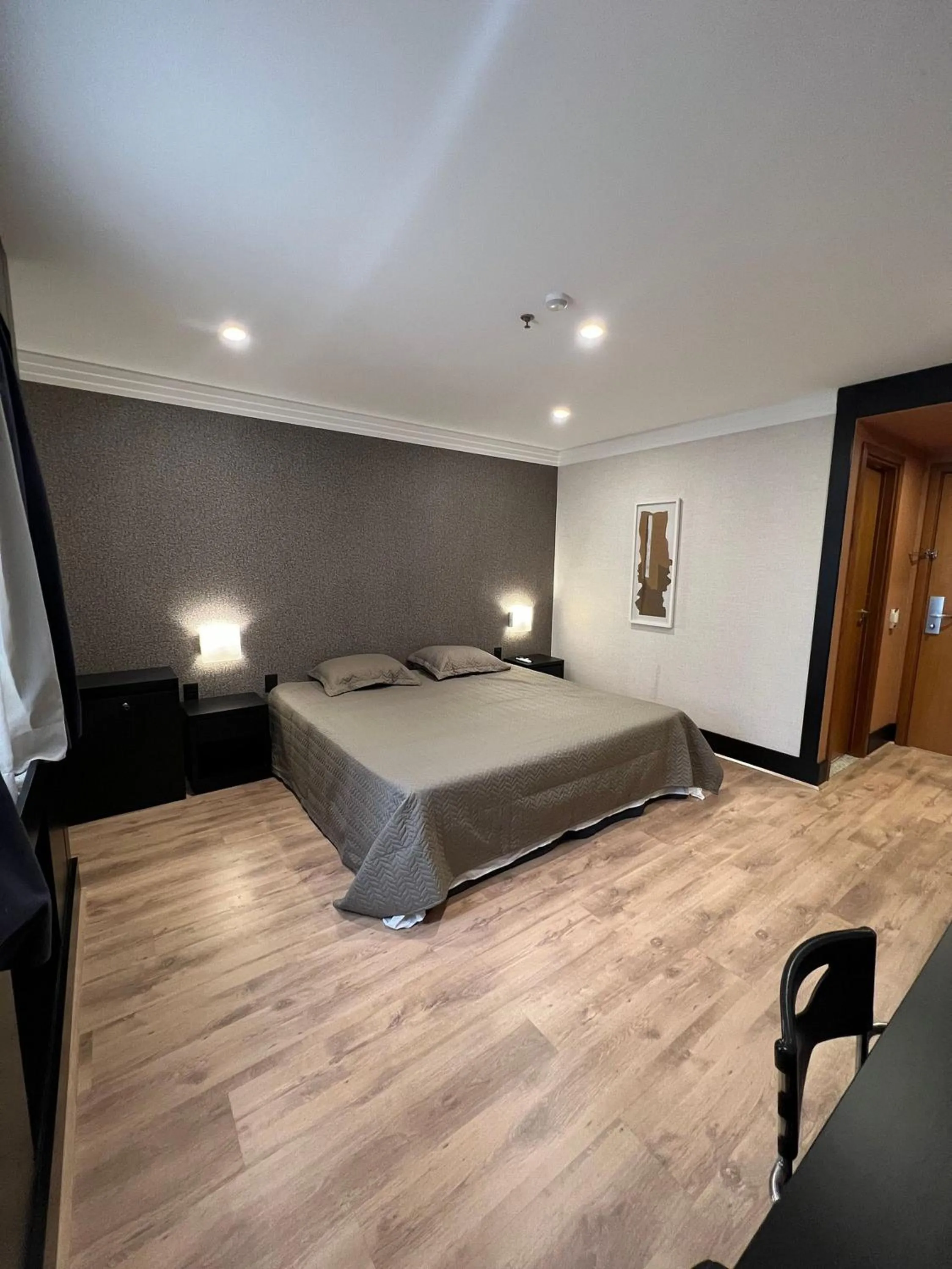 Bedroom, Bed in Flat 902 na Avenida Vieira de Moraes 1960 perto do aeroporto de Congonhas